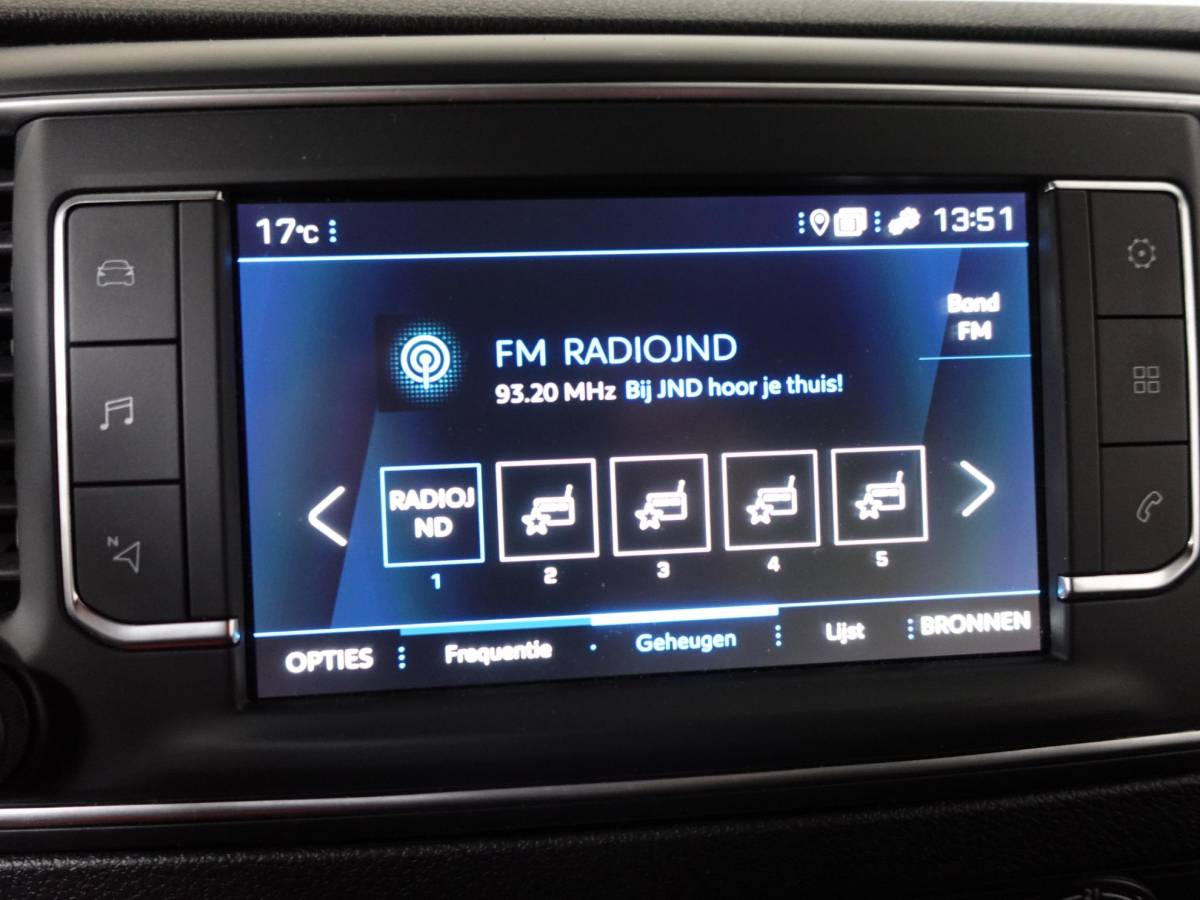 Peugeot Expert Peugeot Expert 145PK L3 Automaat Navigatie Apple Carplay Cruise control Trekhaak Parkeersensoren Euro6