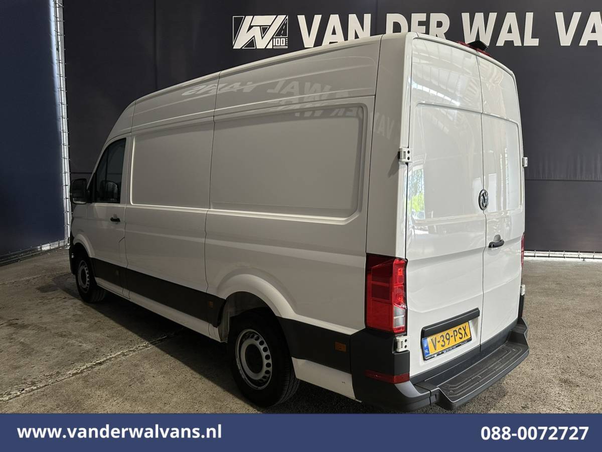 Volkswagen Crafter Volkswagen Crafter 2.0 TDI 141pk L3H3 L2H2 Euro6 Airco | Camera | Apple Carplay | Cruisecontrol | Chauffeursstoel Android Auto, Massagestoel