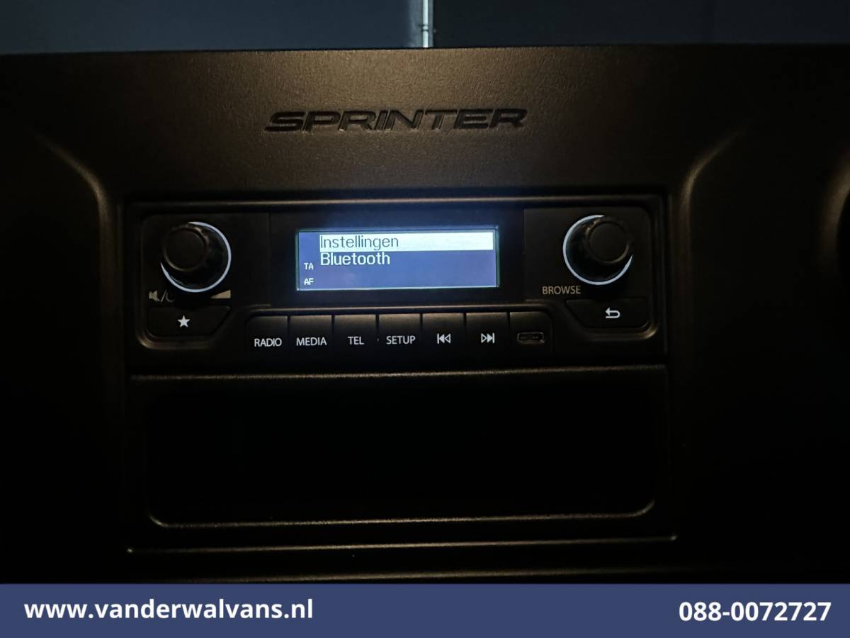 Mercedes-Benz Sprinter Mercedes-Benz Sprinter 211 CDI L2H2 Euro6 Airco | Camera | Trekhaak Bijrijdersbank