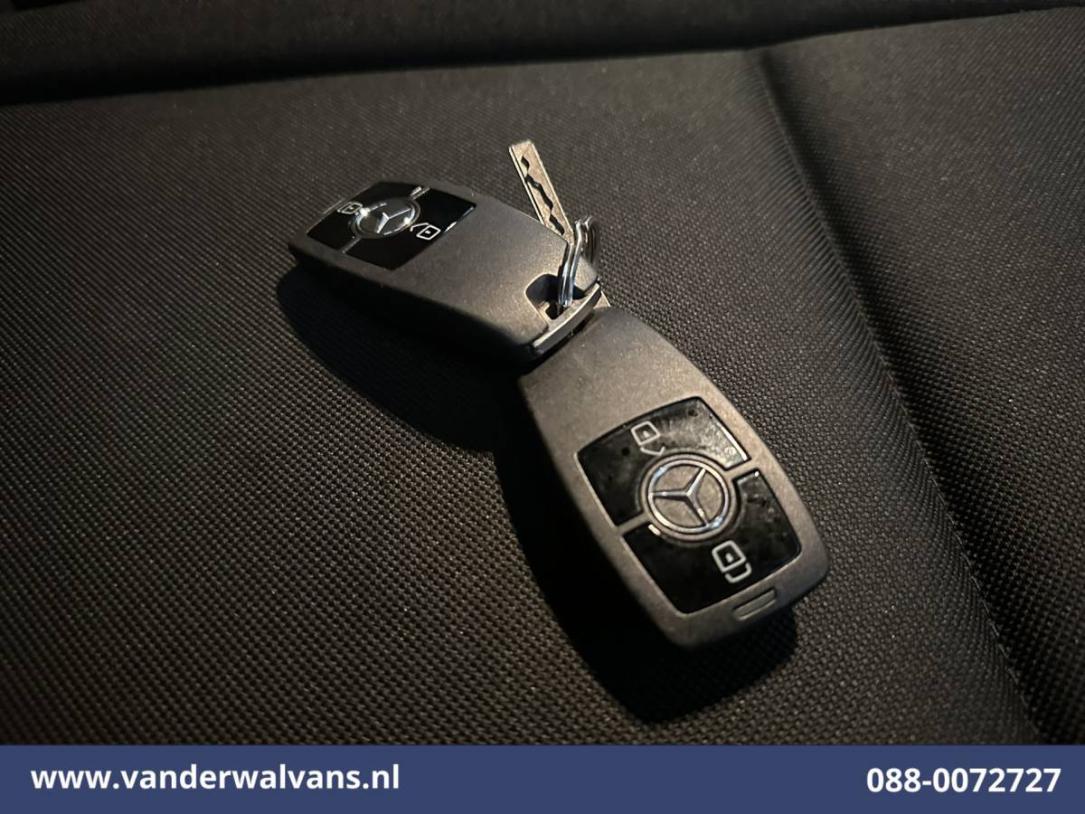 Mercedes-Benz Sprinter Mercedes-Benz Sprinter 211 CDI L2H2 Euro6 Airco | Camera | Trekhaak Bijrijdersbank