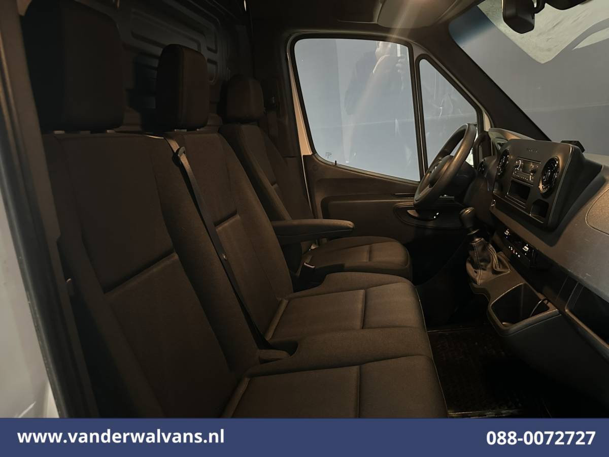 Mercedes-Benz Sprinter Mercedes-Benz Sprinter 211 CDI L2H2 Euro6 Airco | Camera | Trekhaak Bijrijdersbank
