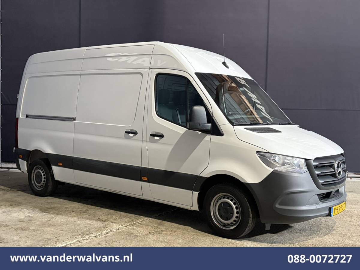Mercedes-Benz Sprinter Mercedes-Benz Sprinter 211 CDI L2H2 Euro6 Airco | Camera | Trekhaak Bijrijdersbank