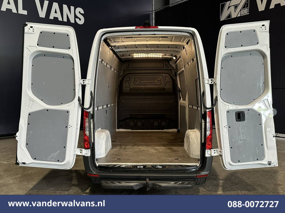 Mercedes-Benz Sprinter Mercedes-Benz Sprinter 211 CDI L2H2 Euro6 Airco | Camera | Trekhaak Bijrijdersbank