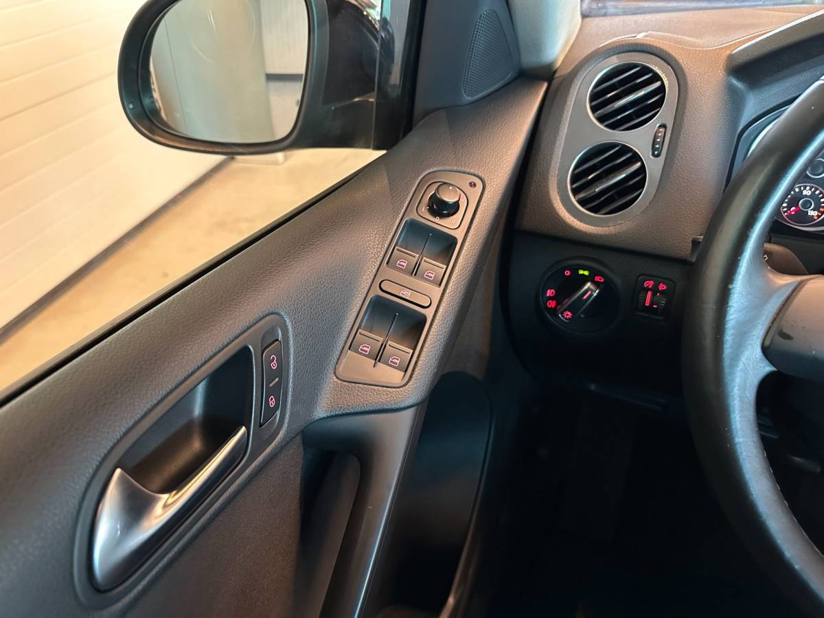 Volkswagen Tiguan Volkswagen Tiguan 1.4 TSI SPORT&STYLE-uitv|CLIMA AIRCO|CRUISE CONTROL|LM-VELG|STOELVERWARMING|TREKHAAK|APK+OH-BEURT BIJ AFLEVERING