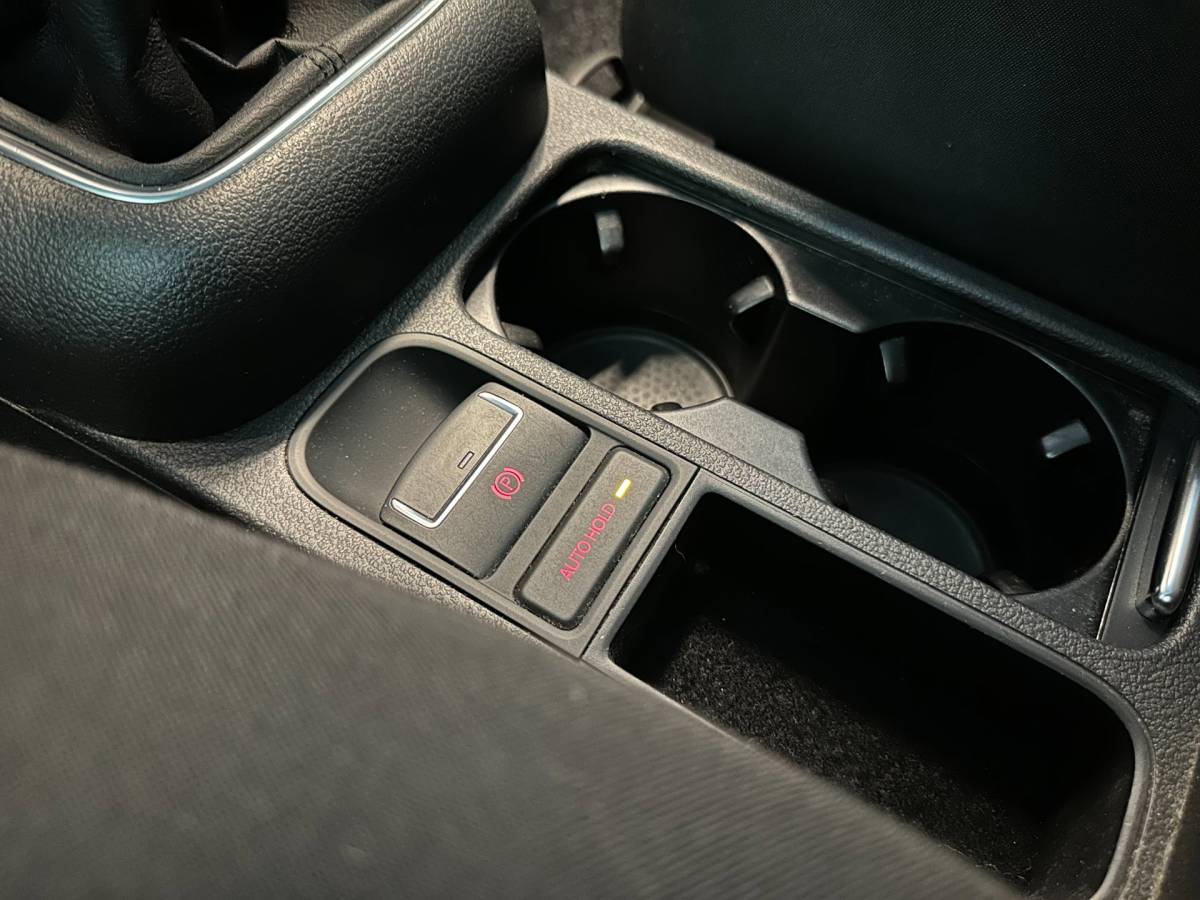 Volkswagen Tiguan Volkswagen Tiguan 1.4 TSI SPORT&STYLE-uitv|CLIMA AIRCO|CRUISE CONTROL|LM-VELG|STOELVERWARMING|TREKHAAK|APK+OH-BEURT BIJ AFLEVERING