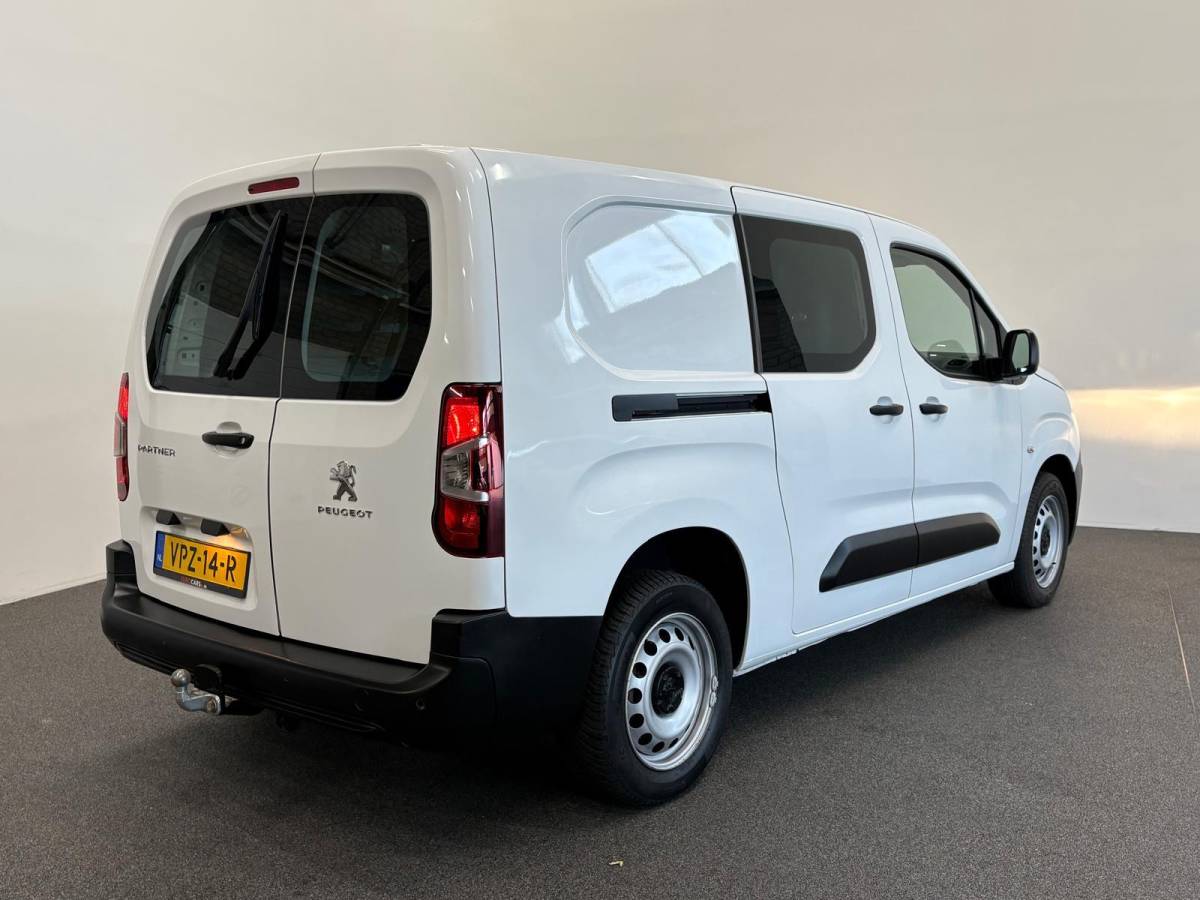 Peugeot Partner Peugeot Partner 1.5 BlueHDI Premium L2 Navigatie Apple Carplay/ Android Auto Parkeersensoren achter Cruise Control Airco