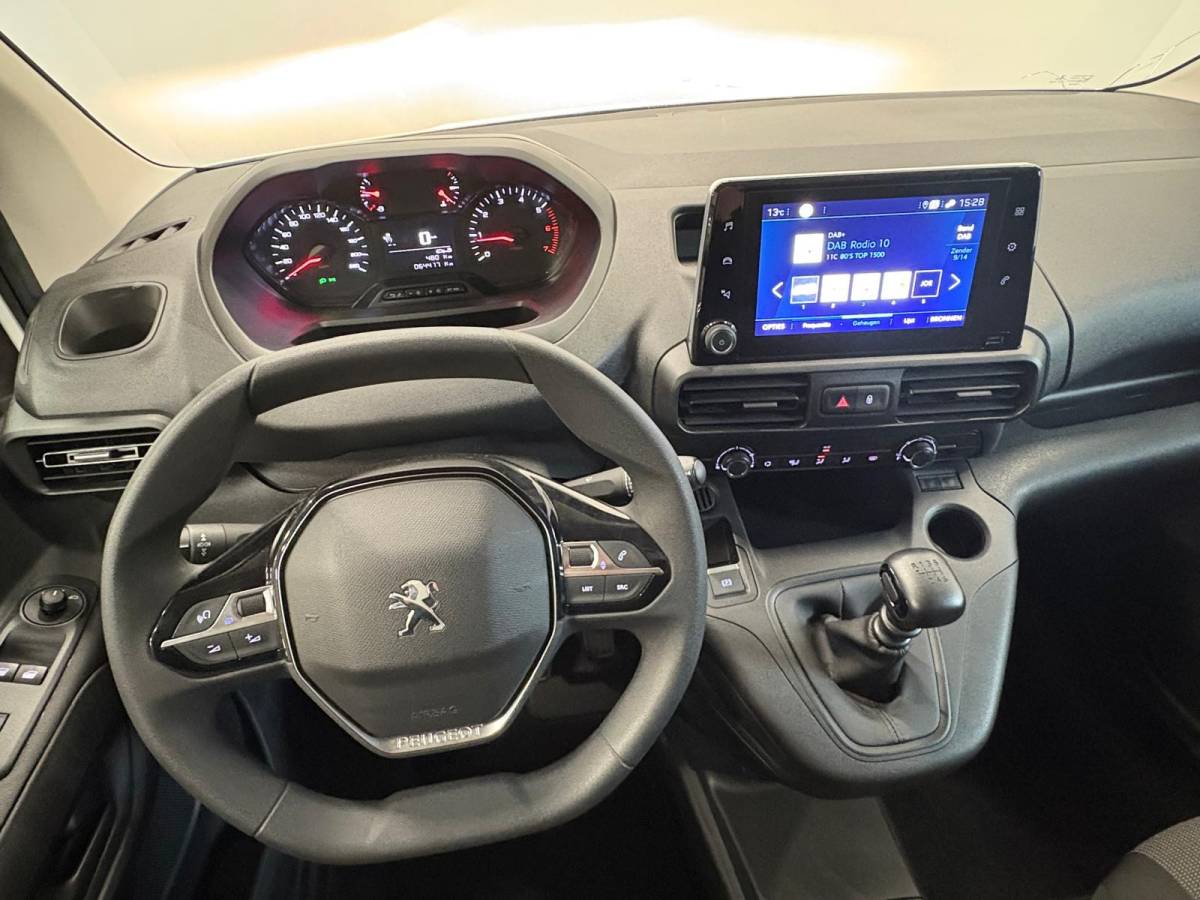 Peugeot Partner Peugeot Partner 1.5 BlueHDI Premium L2 Navigatie Apple Carplay/ Android Auto Parkeersensoren achter Cruise Control Airco