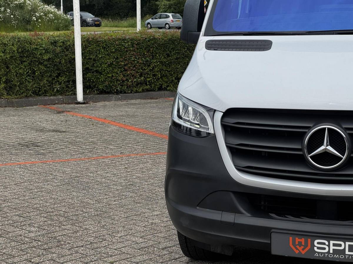 Mercedes-Benz Sprinter Mercedes Sprinter bestel 317 1.9CDI L2H2 RWD|LED|Leer|Camera