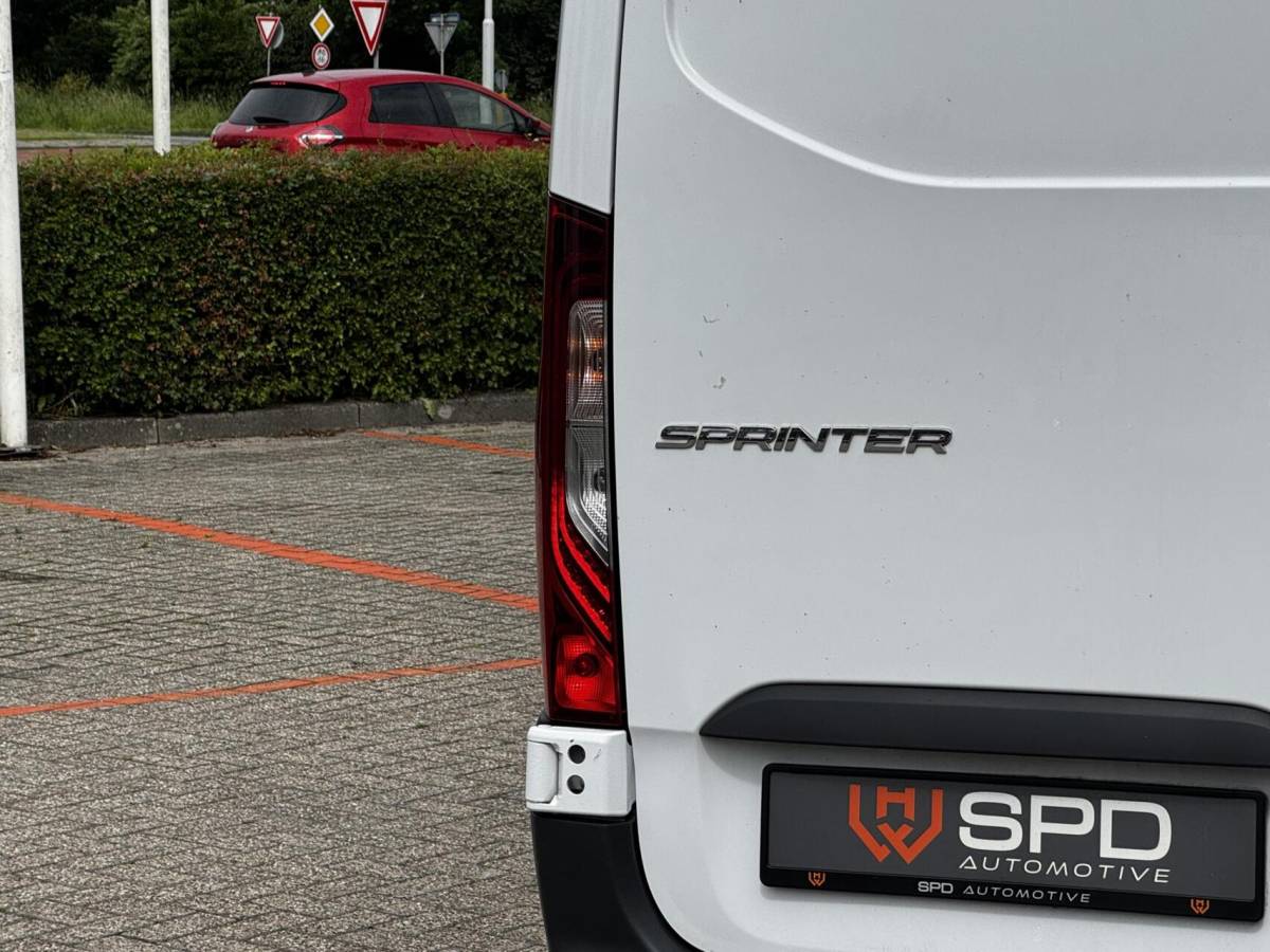 Mercedes-Benz Sprinter Mercedes Sprinter bestel 317 1.9CDI L2H2 RWD|LED|Leer|Camera