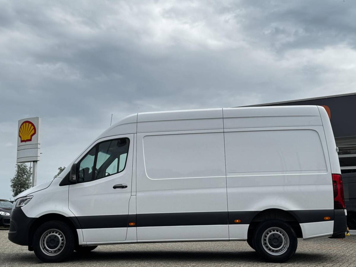 Mercedes-Benz Sprinter Mercedes Sprinter bestel 317 1.9CDI L2H2 RWD|LED|Leer|Camera