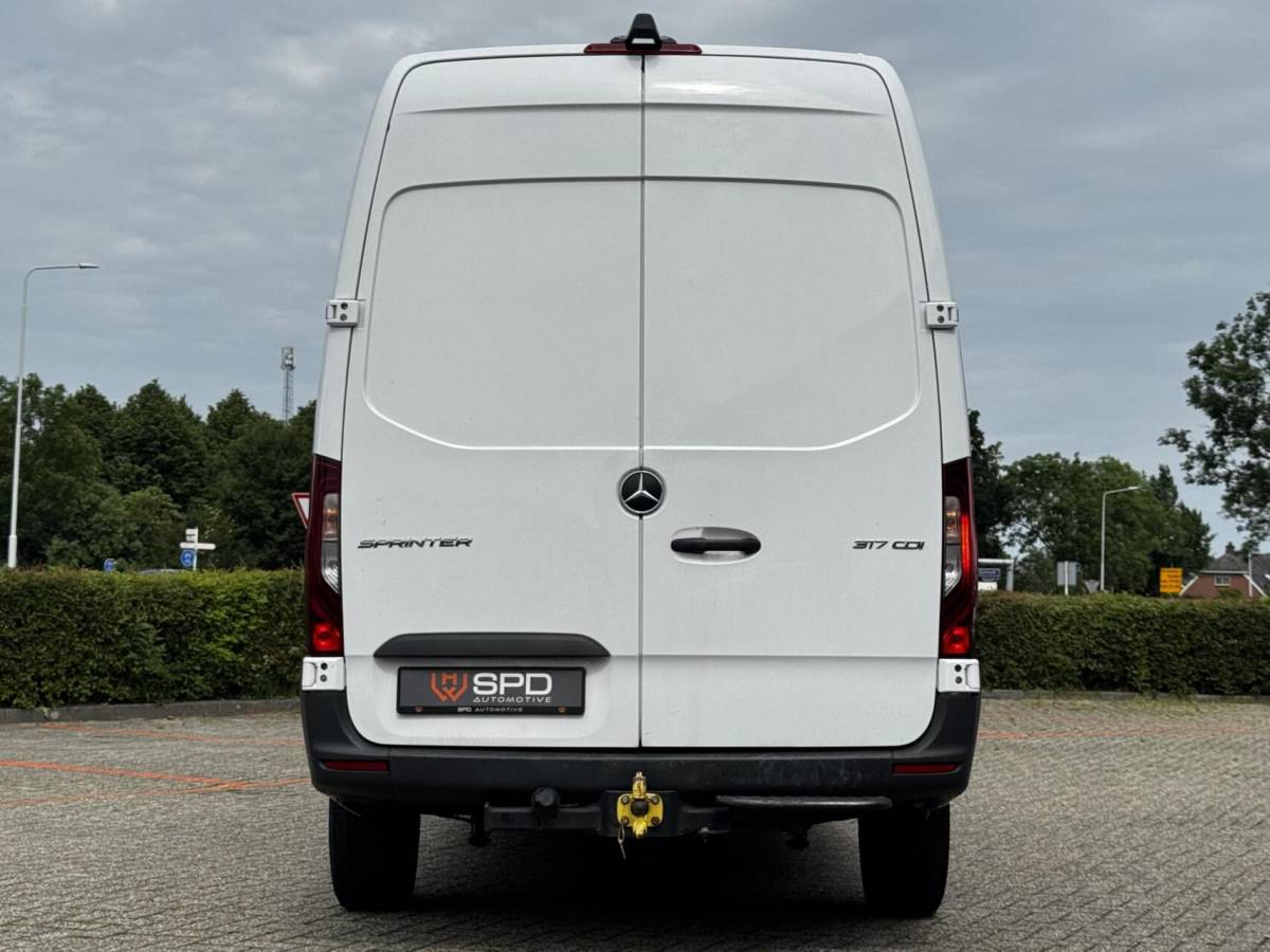 Mercedes-Benz Sprinter Mercedes Sprinter bestel 317 1.9CDI L2H2 RWD|LED|Leer|Camera