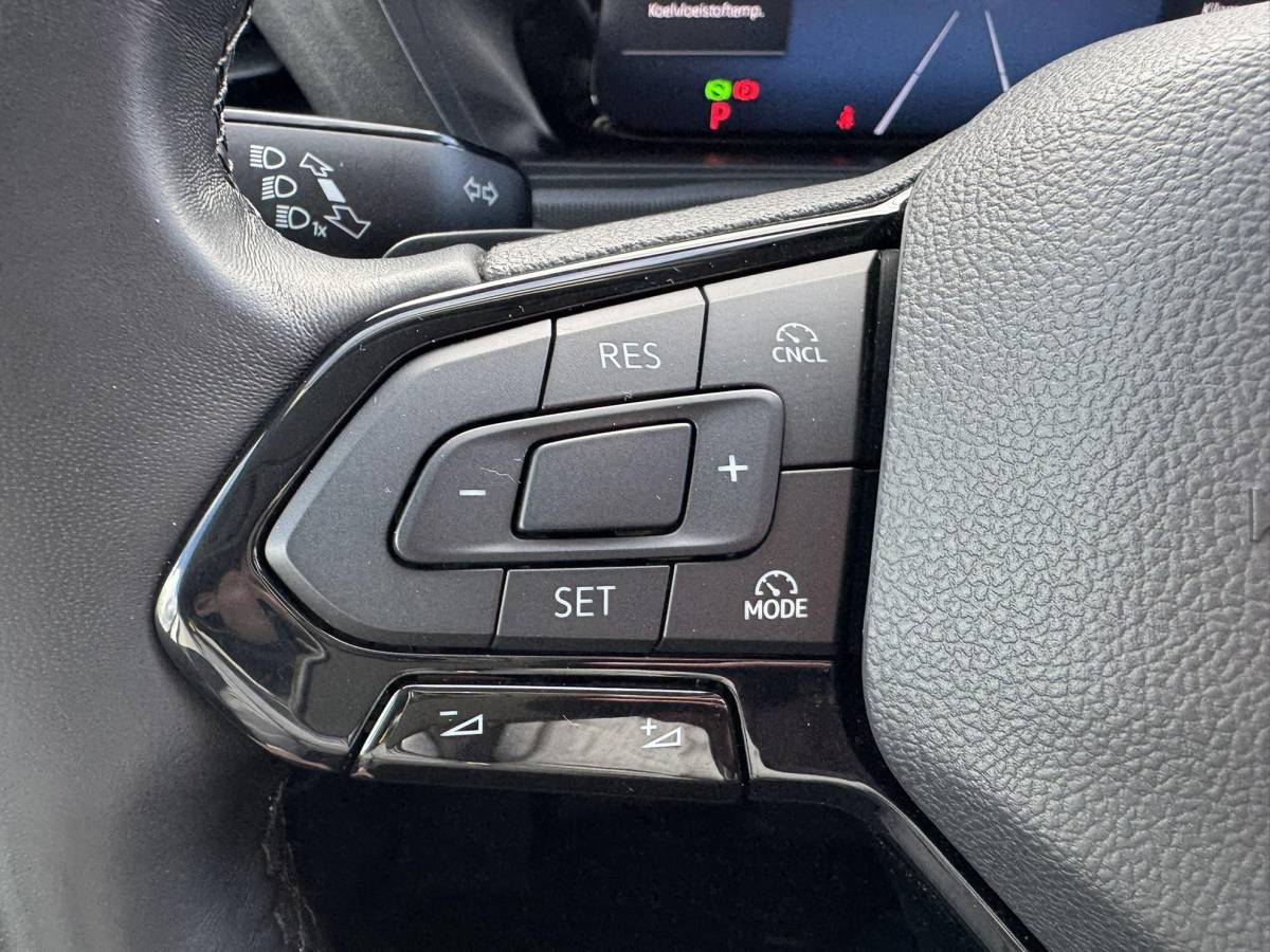 Ford Transit Connect Ford Transit Connect 2.0 EcoBlue L1 Trend | SCI | 122pk | Automaat | Nieuw model | Trekhaak | Zwarte velgen | Race striping