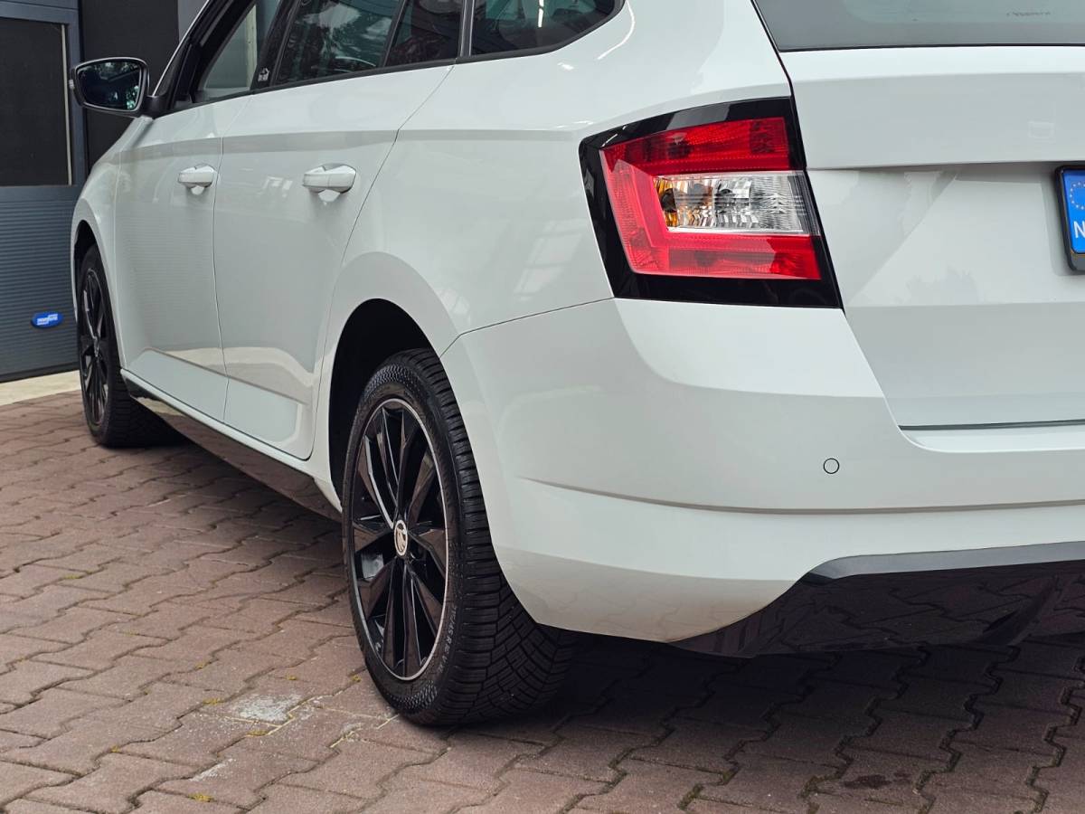 Škoda Fabia ŠKODA Fabia Combi 1.2 TSI Monte Carlo | Pano | Navi | PDC achter | Cruise | All-seasons | Sound pakket | Sunset |