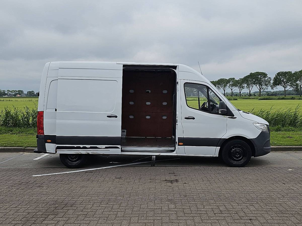 Mercedes-Benz Sprinter MERCEDES-BENZ SPRINTER 214 cdi aut. l2h2