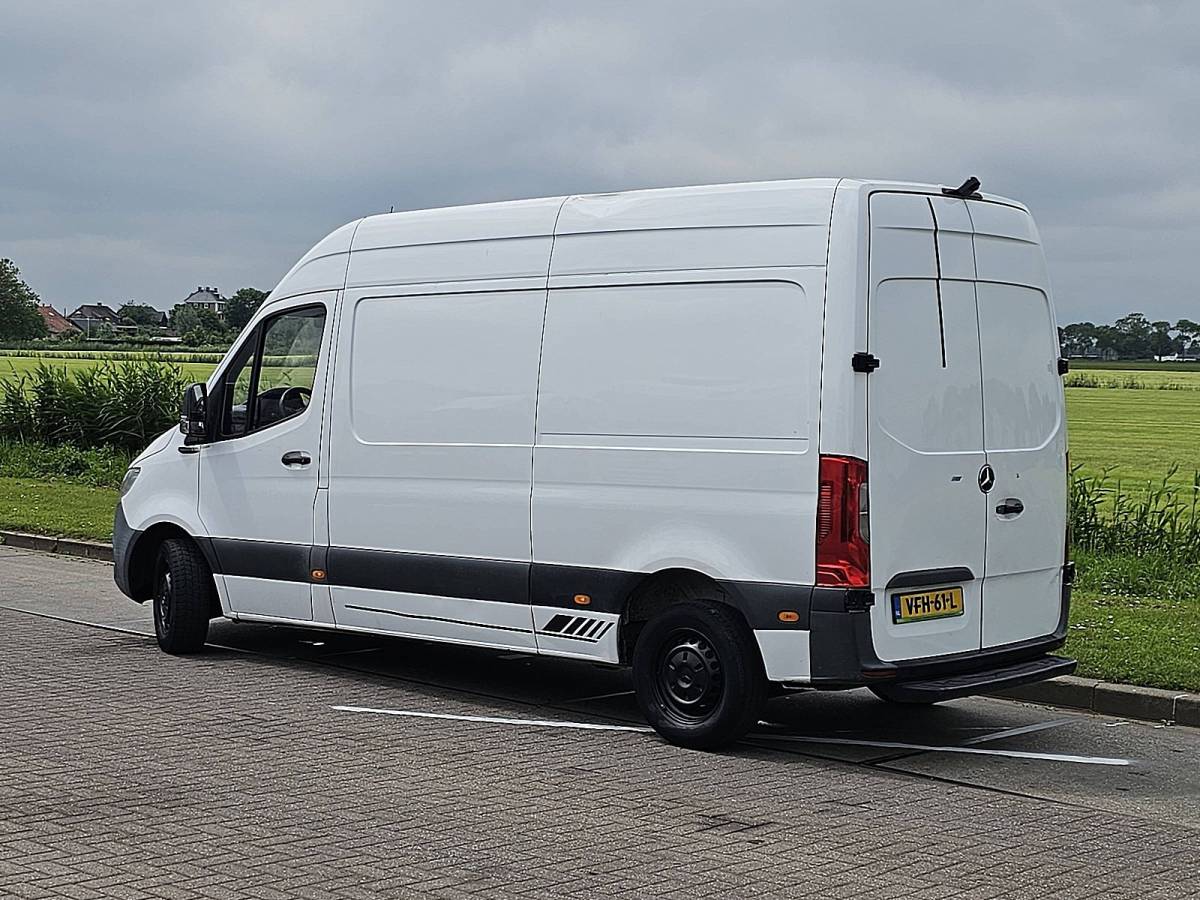 Mercedes-Benz Sprinter MERCEDES-BENZ SPRINTER 214 cdi aut. l2h2