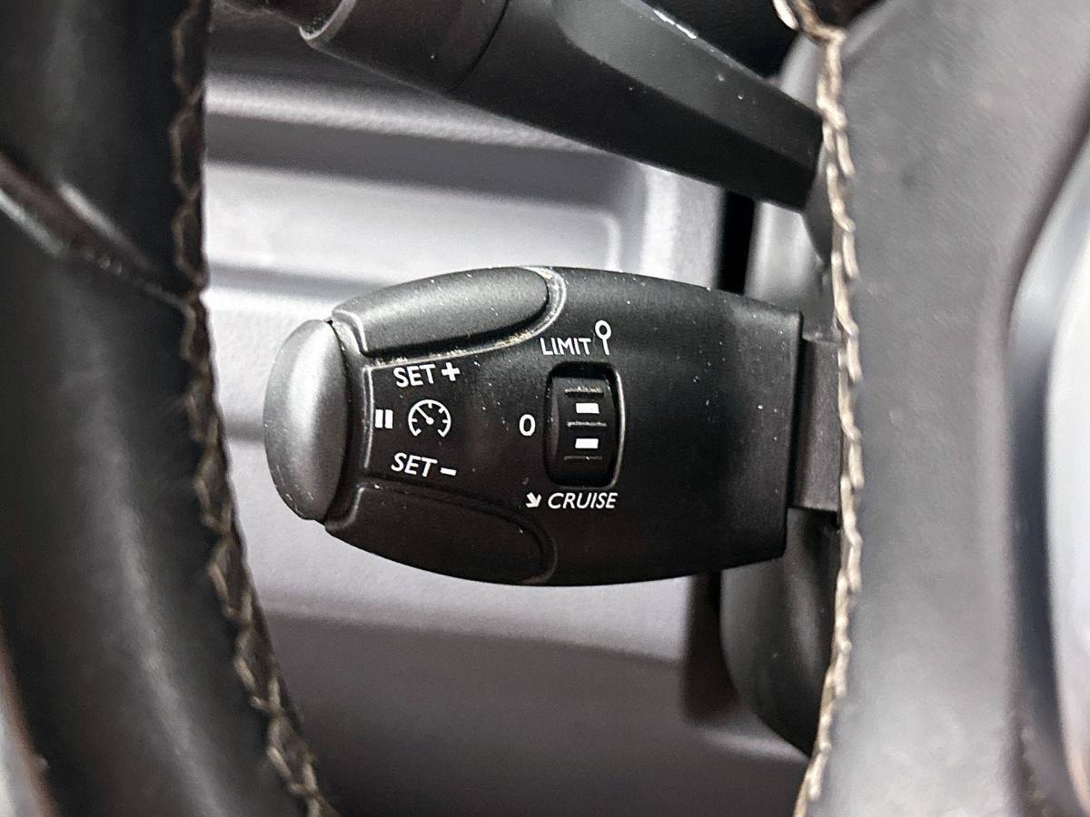 Opel Vivaro Opel Vivaro 1.5 CDTI L3H1 Edition Dubbele Cabine Airco Navigatie Bluetooth Parkeersensoren Camera Trekhaak