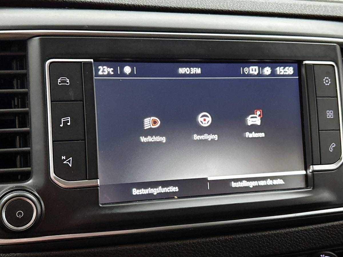 Opel Vivaro Opel Vivaro 1.5 CDTI L3H1 Edition Dubbele Cabine Airco Navigatie Bluetooth Parkeersensoren Camera Trekhaak