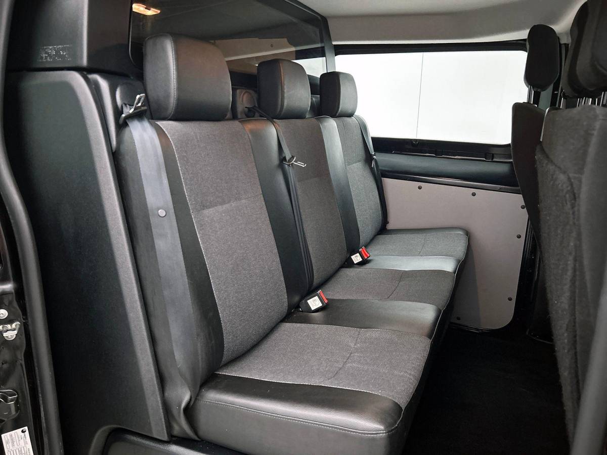Opel Vivaro Opel Vivaro 1.5 CDTI L3H1 Edition Dubbele Cabine Airco Navigatie Bluetooth Parkeersensoren Camera Trekhaak