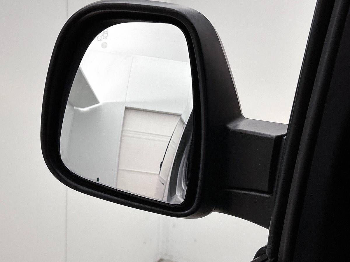 Opel Vivaro Opel Vivaro 1.5 CDTI L3H1 Edition Dubbele Cabine Airco Navigatie Bluetooth Parkeersensoren Camera Trekhaak