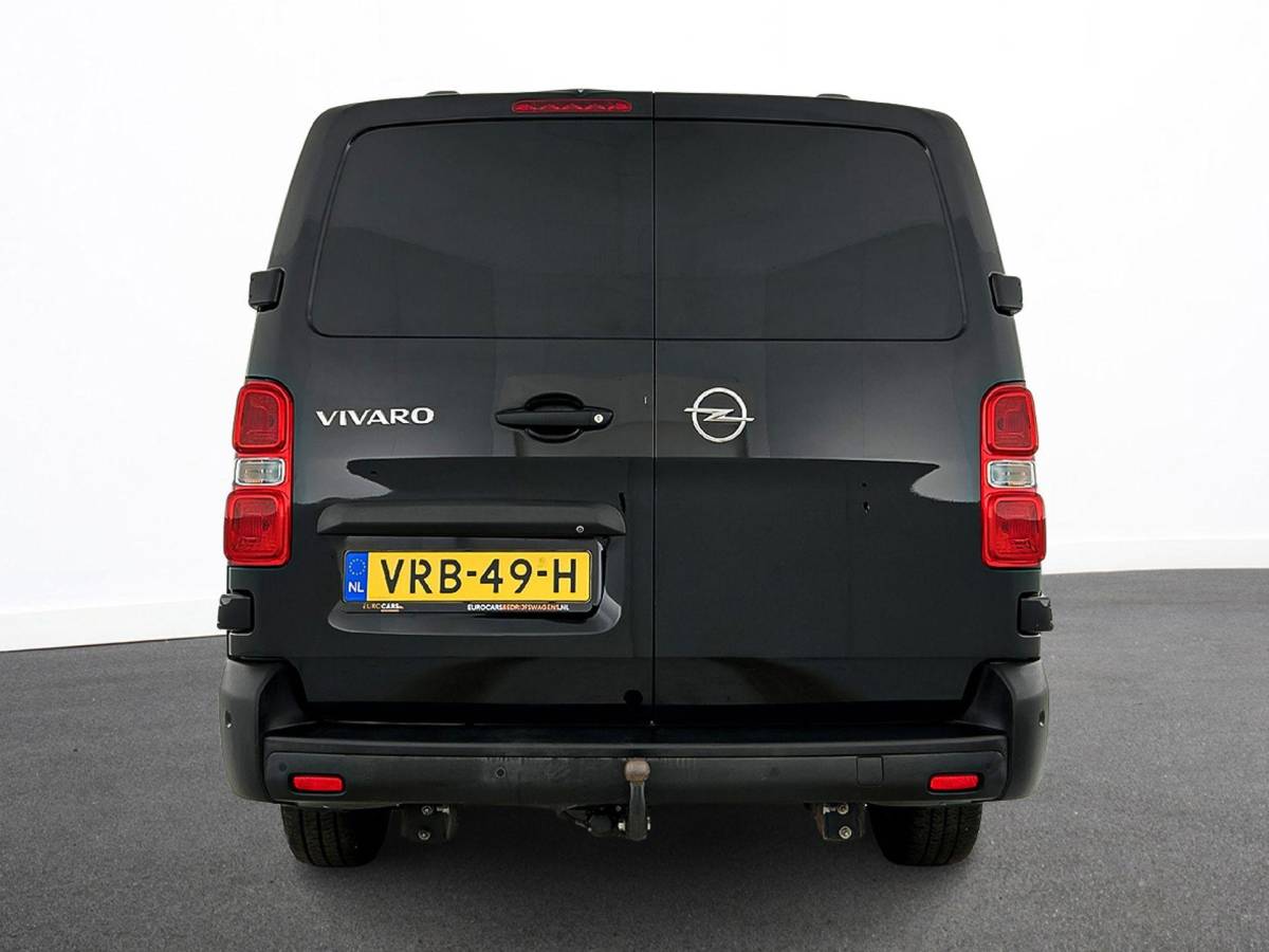 Opel Vivaro Opel Vivaro 1.5 CDTI L3H1 Edition Dubbele Cabine Airco Navigatie Bluetooth Parkeersensoren Camera Trekhaak