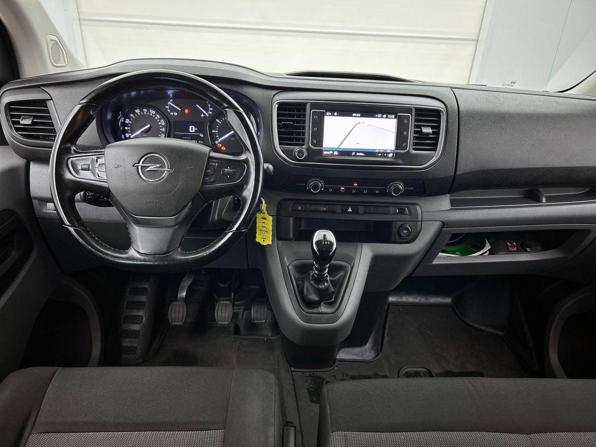 Opel Vivaro Opel Vivaro 1.5 CDTI L3H1 Edition Dubbele Cabine Airco Navigatie Bluetooth Parkeersensoren Camera Trekhaak
