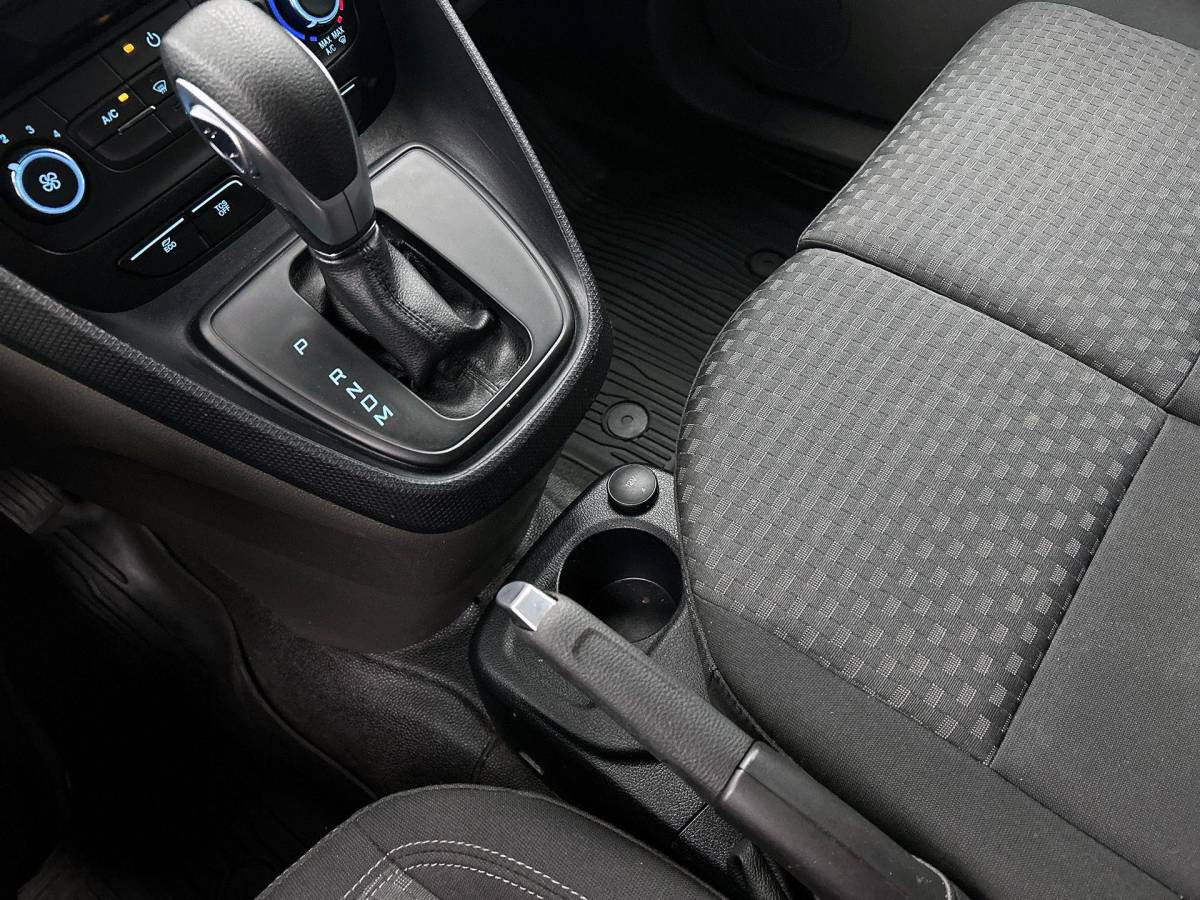 Ford Transit Connect Ford Transit Connect 1.5 EcoBlue L2 Trend Automaat Navi Airco Parkeersensoren Cruise Control 3Zits Camera DAB+