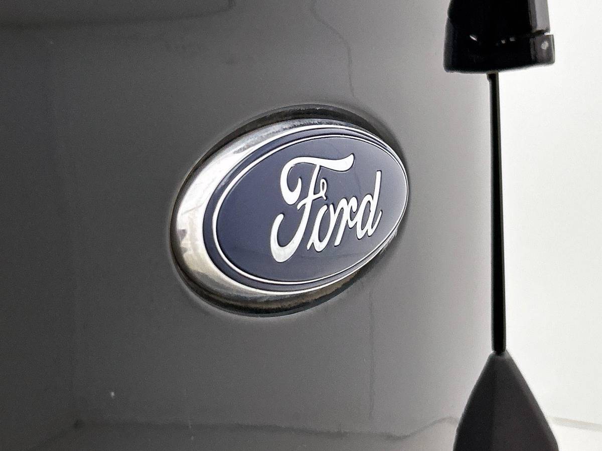 Ford Transit Connect Ford Transit Connect 1.5 EcoBlue L2 Trend Automaat Navi Airco Parkeersensoren Cruise Control 3Zits Camera DAB+