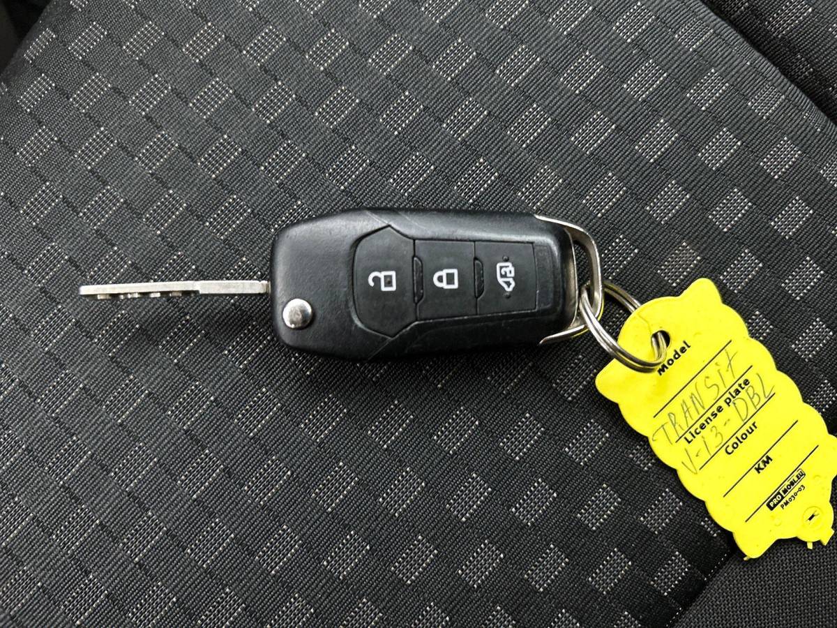 Ford Transit Connect Ford Transit Connect 1.5 EcoBlue L2 Trend Automaat Navi Airco Parkeersensoren Cruise Control 3Zits Camera DAB+