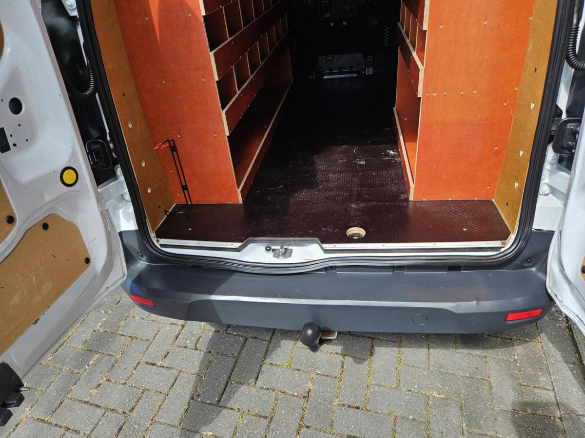 Ford Transit Connect Ford Transit Connect 1.5 L2 Airco RVS 3-zitsLage km 100pk