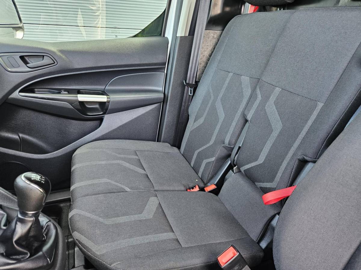 Ford Transit Connect Ford Transit Connect 1.5 L2 Airco RVS 3-zitsLage km 100pk