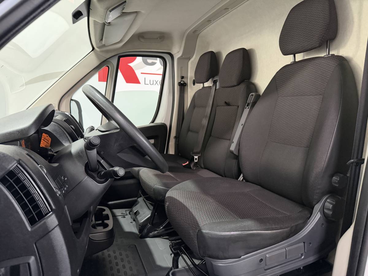 Peugeot Boxer Peugeot Boxer 2.2 BlueHDi 140 L3H2 3.3t – Airco / Camera / Cruise / BT