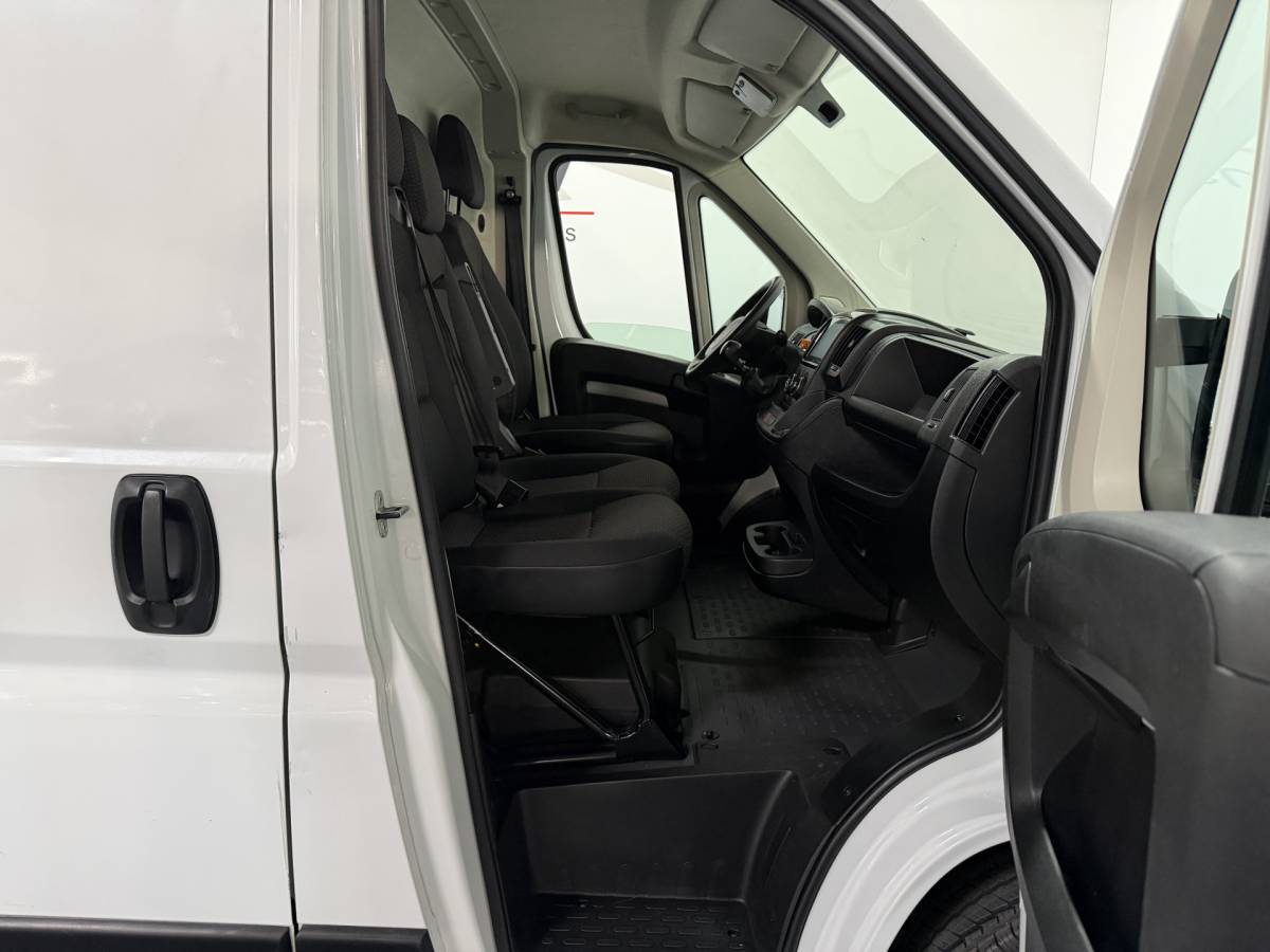 Peugeot Boxer Peugeot Boxer 2.2 BlueHDi 140 L3H2 3.3t – Airco / Camera / Cruise / BT