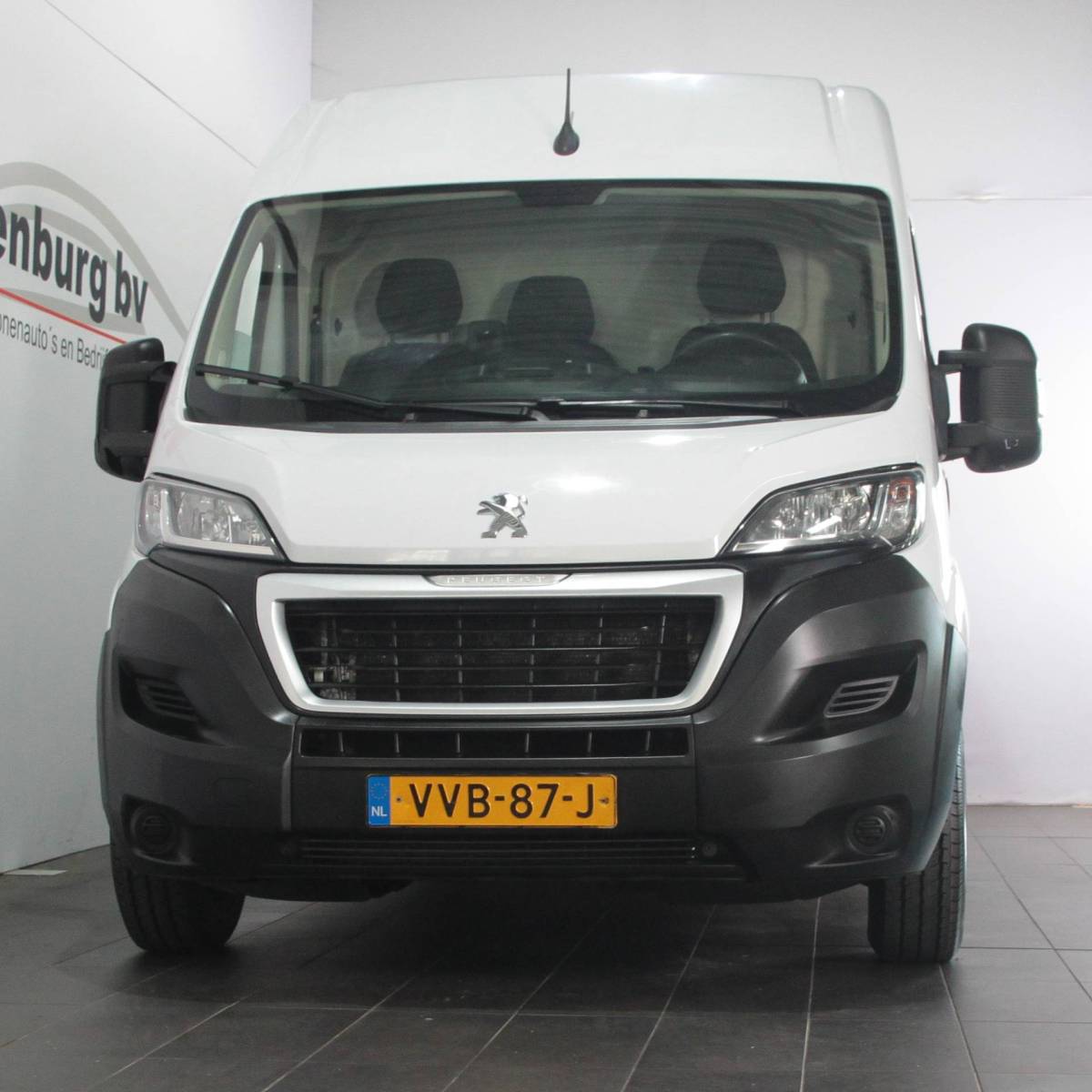 Peugeot Boxer Peugeot Boxer 2.2 BlueHDi 140 L3H2 3.3t – Airco / Camera / Cruise / BT