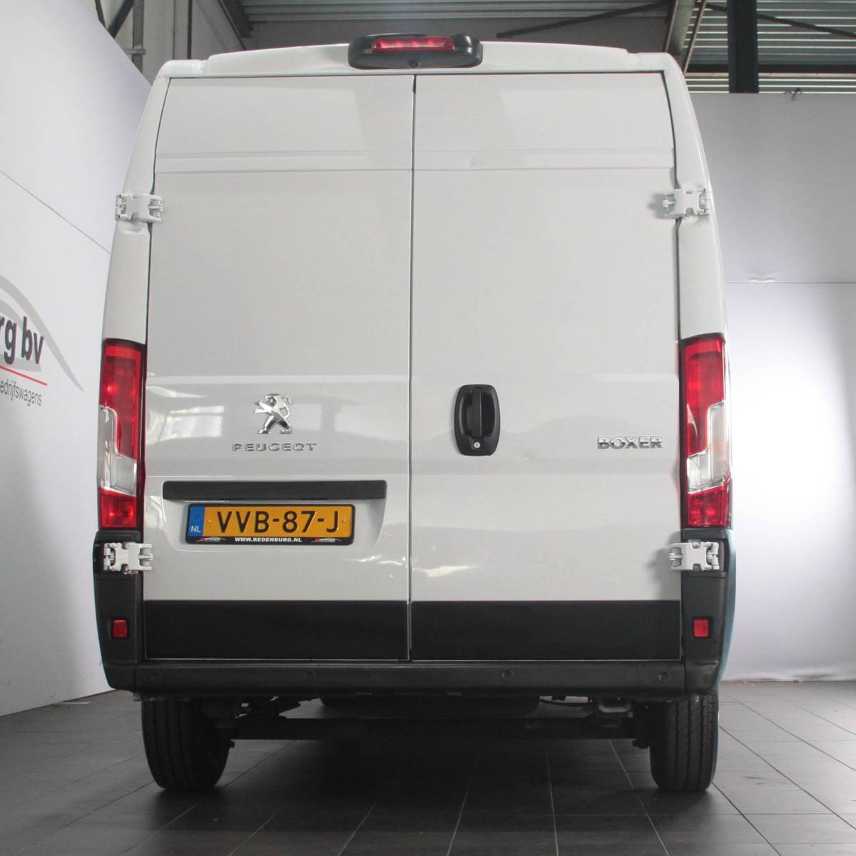 Peugeot Boxer Peugeot Boxer 2.2 BlueHDi 140 L3H2 3.3t – Airco / Camera / Cruise / BT