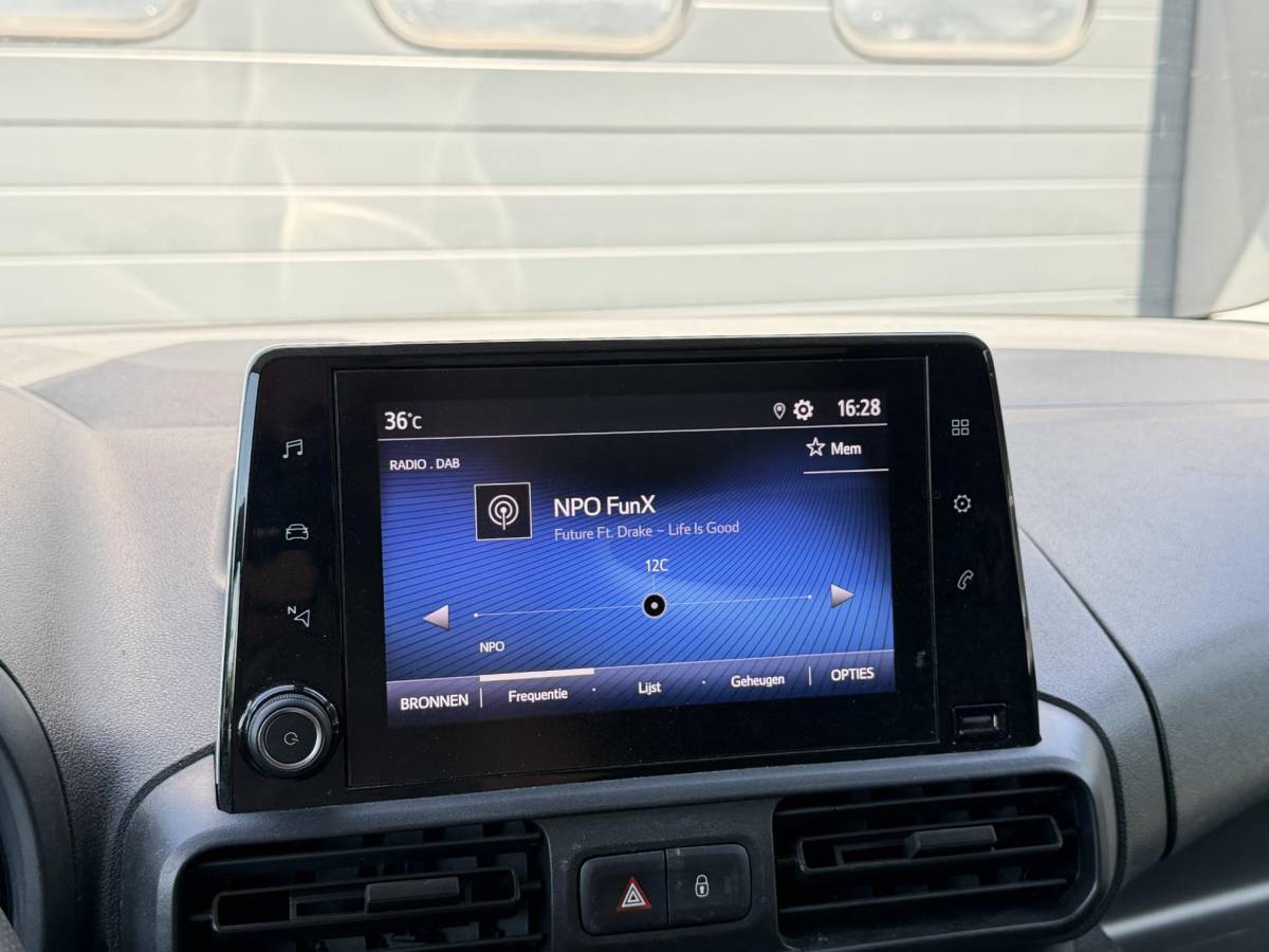 Toyota ProAce Toyota PROACE CITY 1.2 Turbo Live | Navigatie | Carplay | Airco | Cruise Control | DAB |