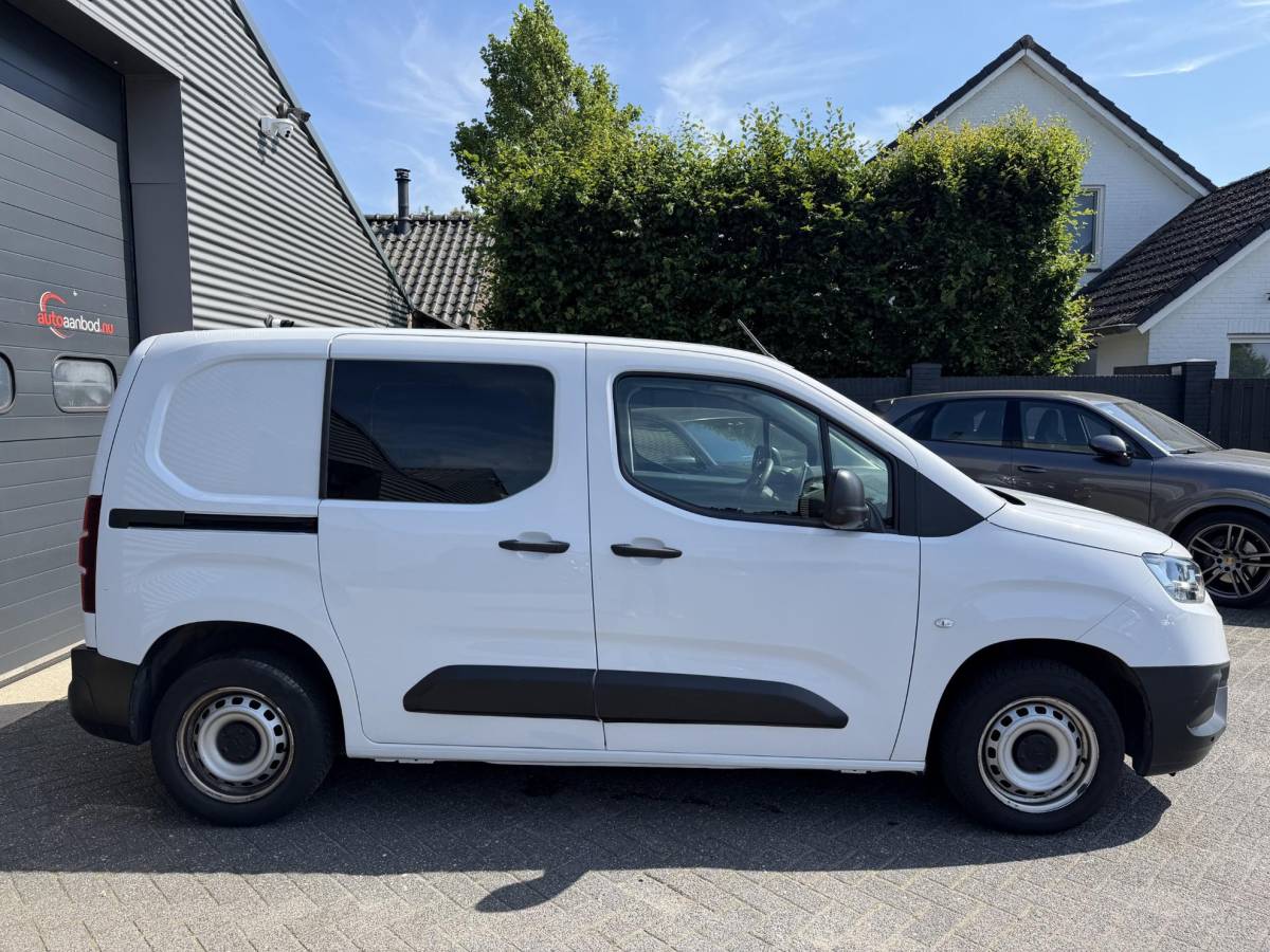 Toyota ProAce Toyota PROACE CITY 1.2 Turbo Live | Navigatie | Carplay | Airco | Cruise Control | DAB |