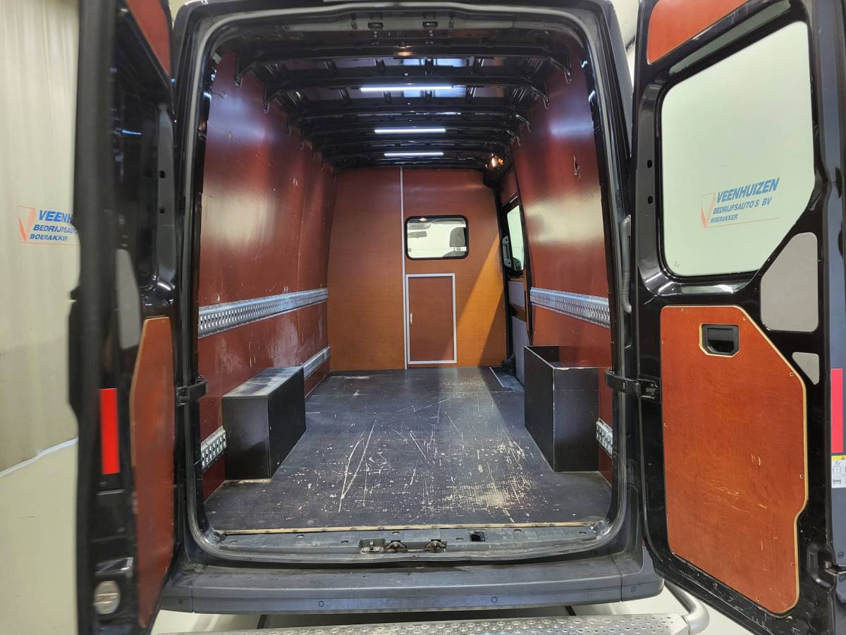 Volkswagen Crafter Volkswagen Crafter 2.0TDI L4/H3 Inrichting Euro 6!