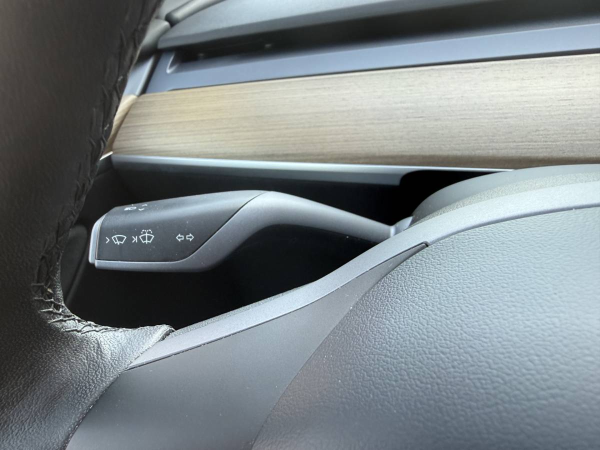 Tesla Model Y Tesla Model Y BWJ 2021 Long Range 351 PK  AWD 75 kWh PANO | FULL LED | STOEL + STUURVERW. | 360 CAMERA | ADAPTIVE CRUISE | LEDER | ELEKTR. STOELEN | ELEKTR. ACHTERKLEP | NAVI | CLIMA | LMV | PDC
