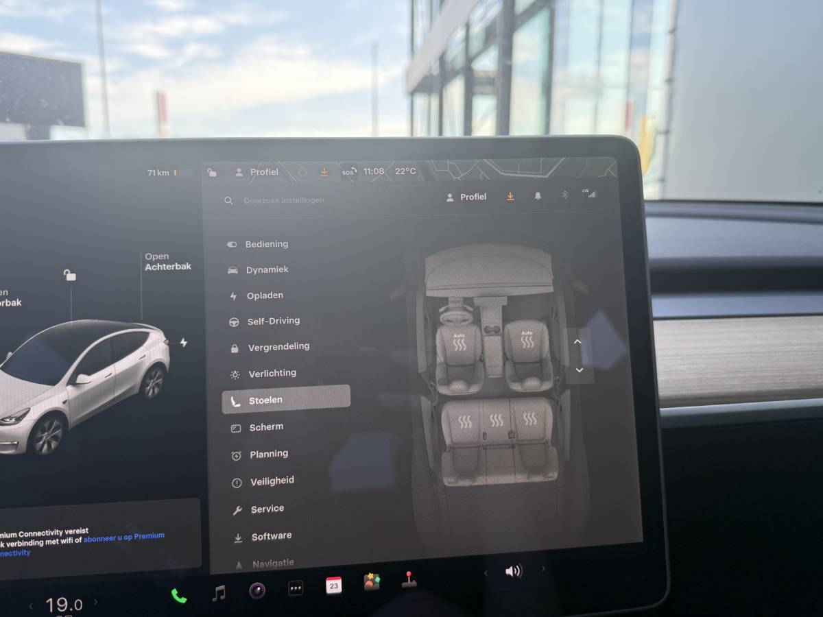 Tesla Model Y Tesla Model Y BWJ 2021 Long Range 351 PK  AWD 75 kWh PANO | FULL LED | STOEL + STUURVERW. | 360 CAMERA | ADAPTIVE CRUISE | LEDER | ELEKTR. STOELEN | ELEKTR. ACHTERKLEP | NAVI | CLIMA | LMV | PDC