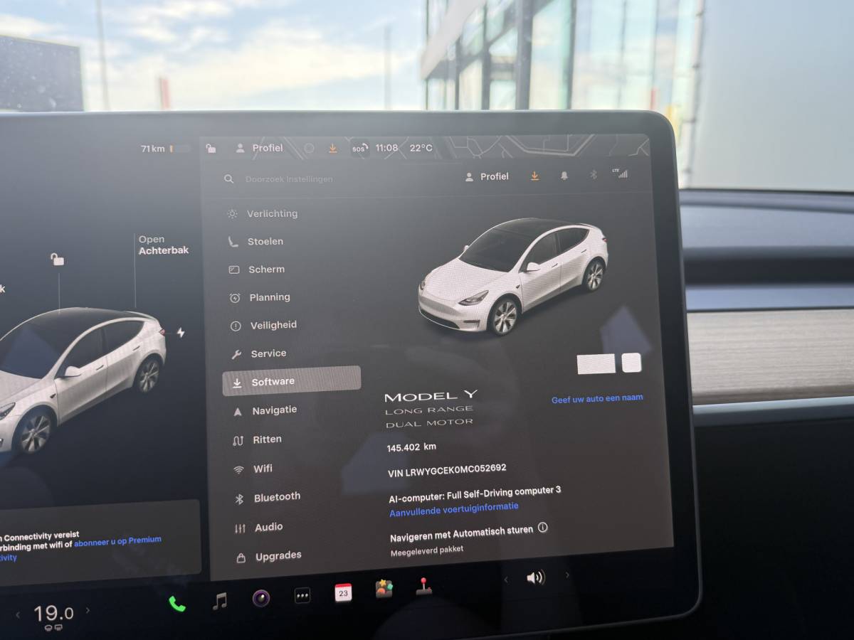 Tesla Model Y Tesla Model Y BWJ 2021 Long Range 351 PK  AWD 75 kWh PANO | FULL LED | STOEL + STUURVERW. | 360 CAMERA | ADAPTIVE CRUISE | LEDER | ELEKTR. STOELEN | ELEKTR. ACHTERKLEP | NAVI | CLIMA | LMV | PDC
