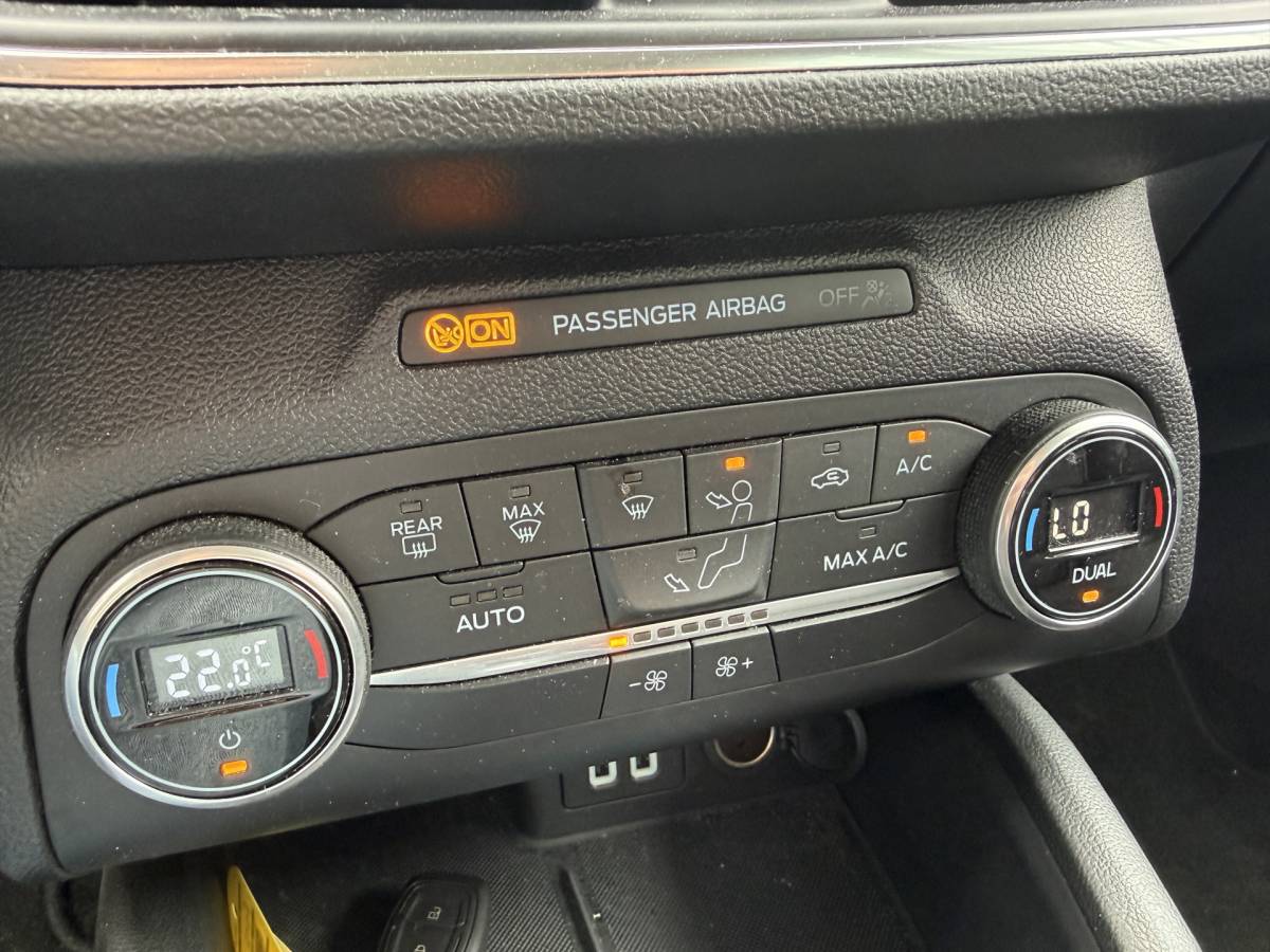 Ford Focus Ford Focus Wagon BWJ 2021 1.0 EcoBoost Hybrid 124 PK  Active Business FULL LED | CAMERA | KEYLESS | CARPLAY + ANDROID | NAVI | CLIMA | CRUISE | LMV | PDC