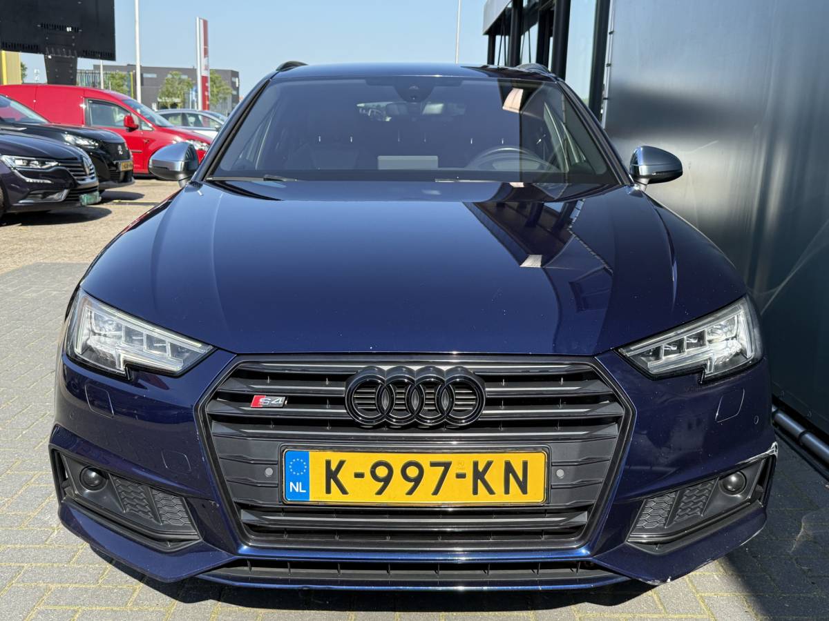 Audi S4 Audi S4 Avant BWJ 2017 3.0 TFSI quattro 354 PK  Pro Line Plus | TREKHAAK | FULL LED | ADAPTIVE CRUISE | STOELVERW. | HEAD-UP DISPLAY | CAMERA | HALF LEDER | ELEKTR. ACHTERKLEP | NAVI | CLIMA | LMV | PDC