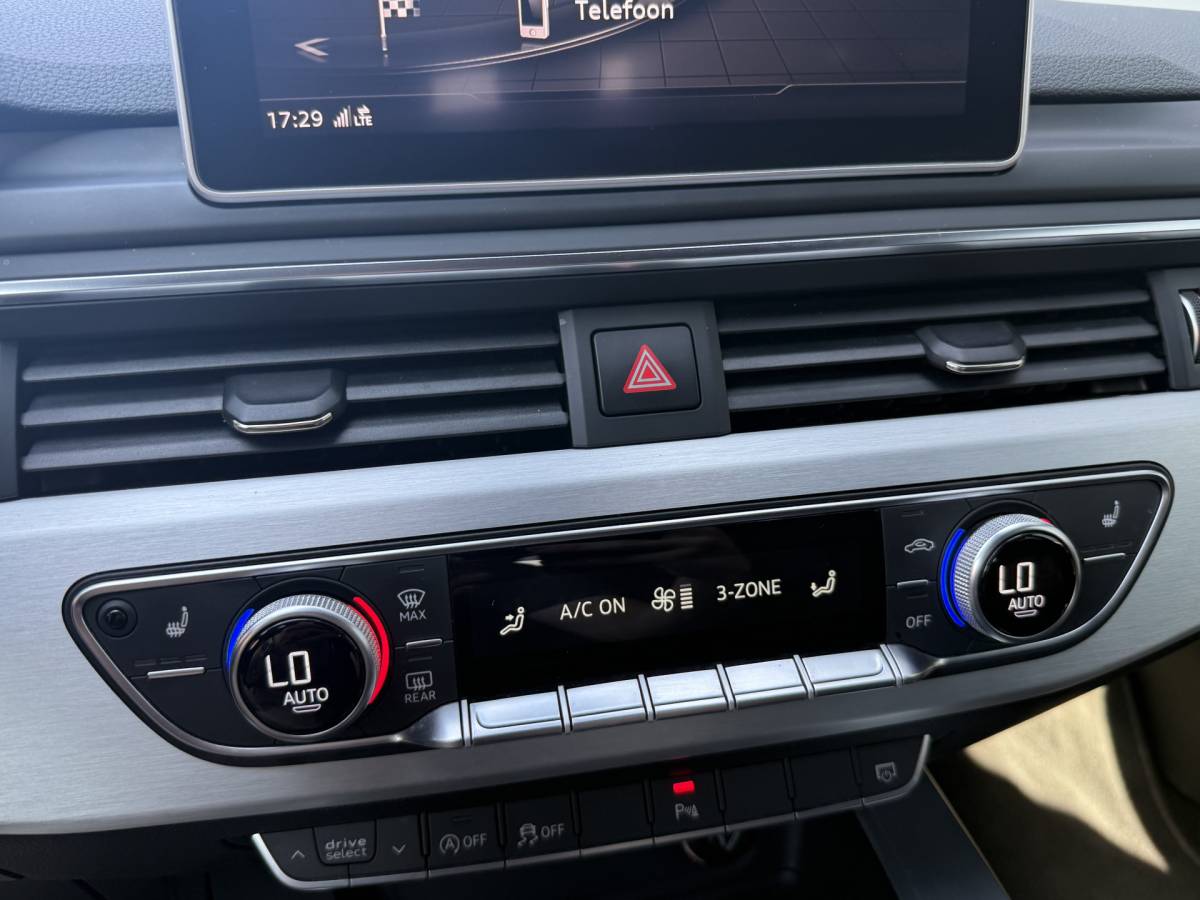 Audi S4 Audi S4 Avant BWJ 2017 3.0 TFSI quattro 354 PK  Pro Line Plus | TREKHAAK | FULL LED | ADAPTIVE CRUISE | STOELVERW. | HEAD-UP DISPLAY | CAMERA | HALF LEDER | ELEKTR. ACHTERKLEP | NAVI | CLIMA | LMV | PDC
