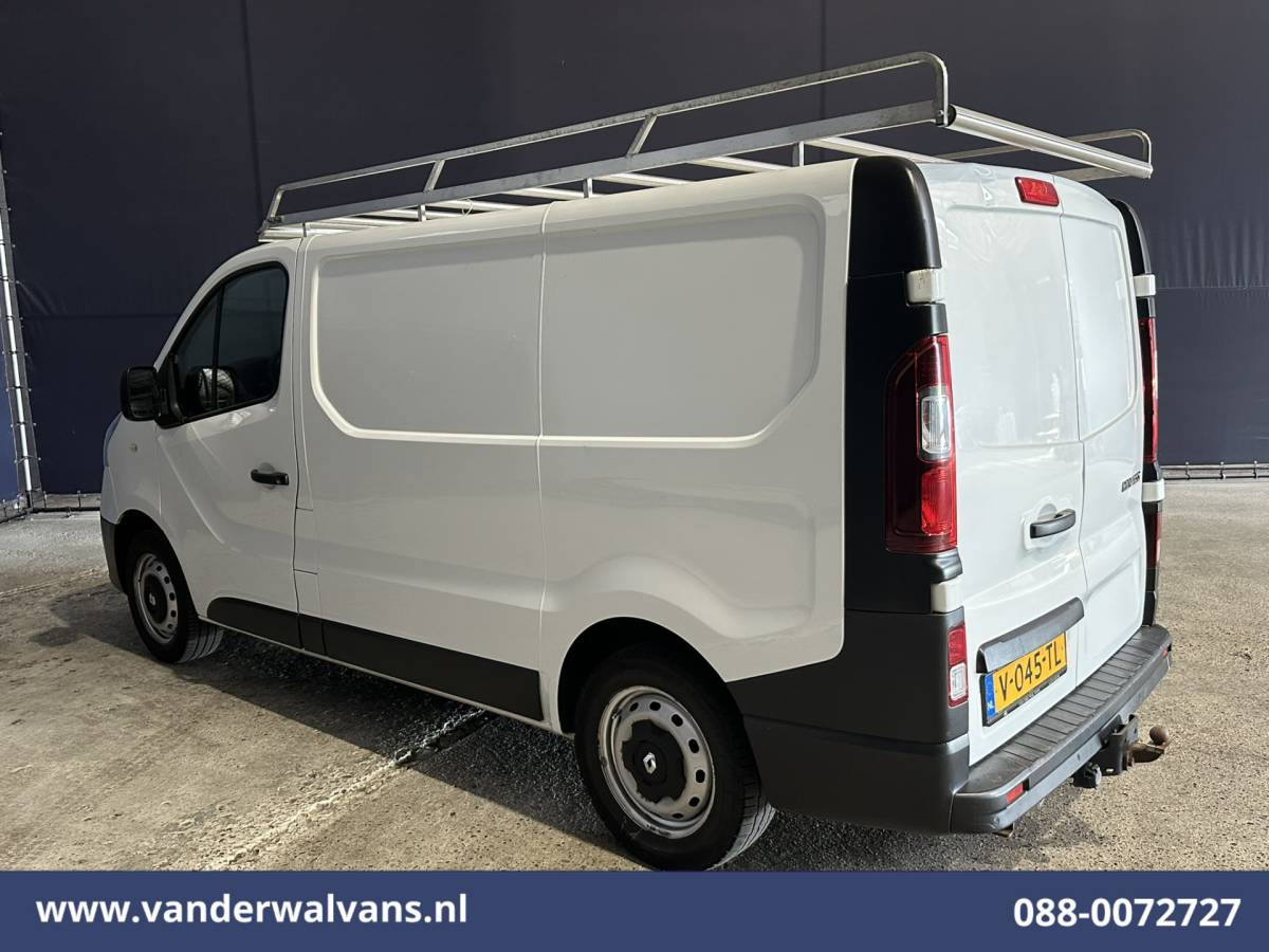 Renault Trafic Renault Trafic 1.6 dCi L1H1 Euro6 Airco | Imperiaal | Trekhaak | Parkeersensoren | Cruisecontrol Bijrijdersbank