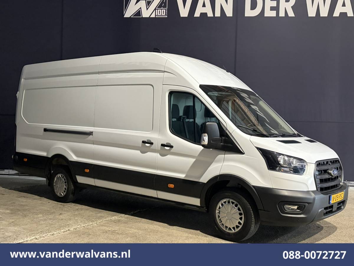 Ford Transit Ford Transit 2.0 TDCI 131pk L4H3 Jumbo Euro6 Airco | Camera | Cruisecontrol | Verwarmde voorruit Parkeersensoren, Bijrijdersbank