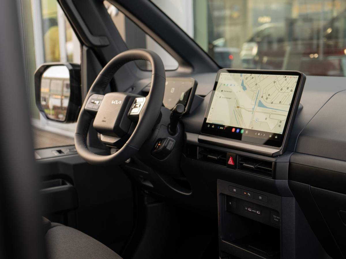 Kia PV5 Kia PV5 L2H1 Elite 71.2 kWh | OP VOORRAAD | PDC | Stoel en stuurverwarming | Achteruitrijcamera |