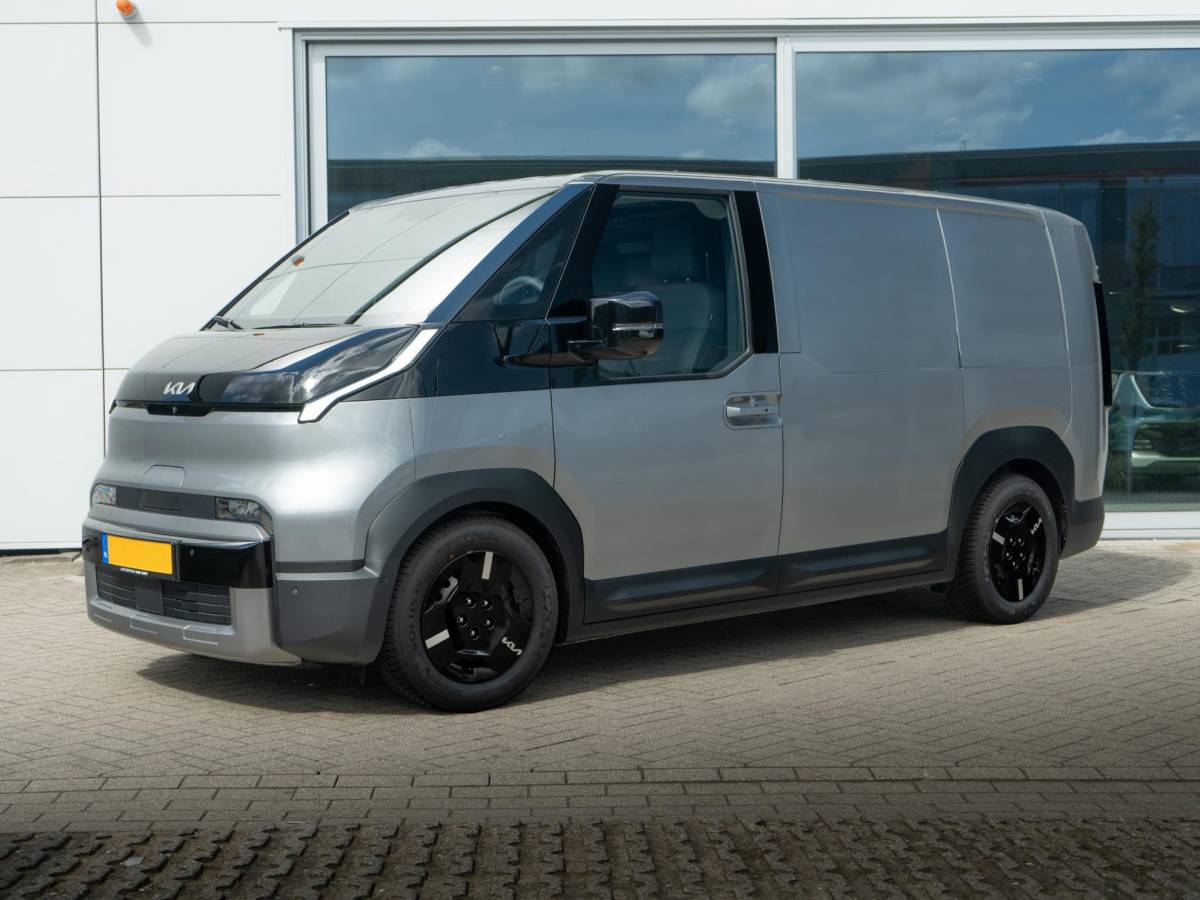 Kia PV5 Kia PV5 L2H1 Elite 71.2 kWh | OP VOORRAAD | PDC | Stoel en stuurverwarming | Achteruitrijcamera |