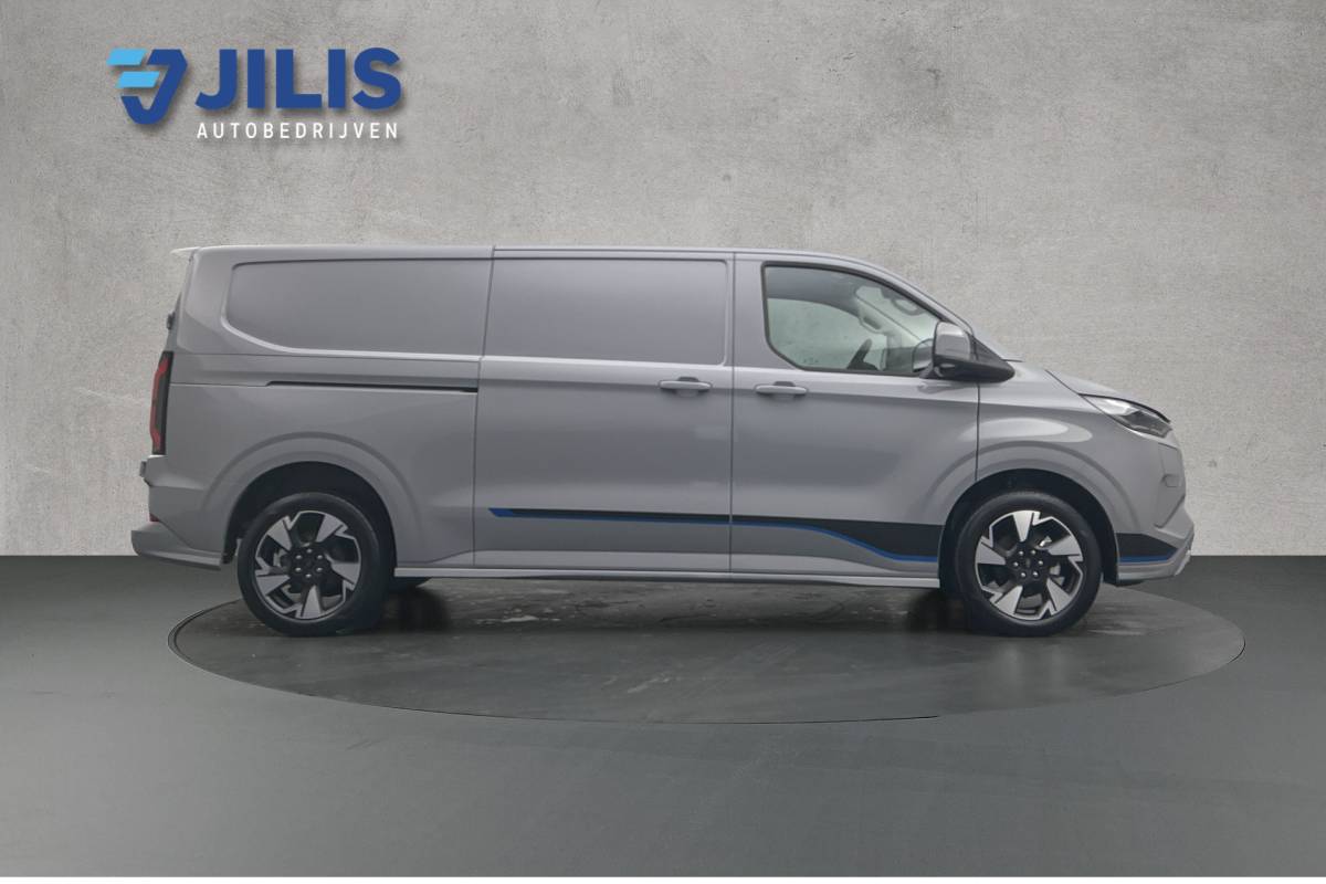 Ford  Ford E-Custom 340 L2 71KWh Sport | 2x schuifdeur | 3-zitplaatsen | Stoelverwarming