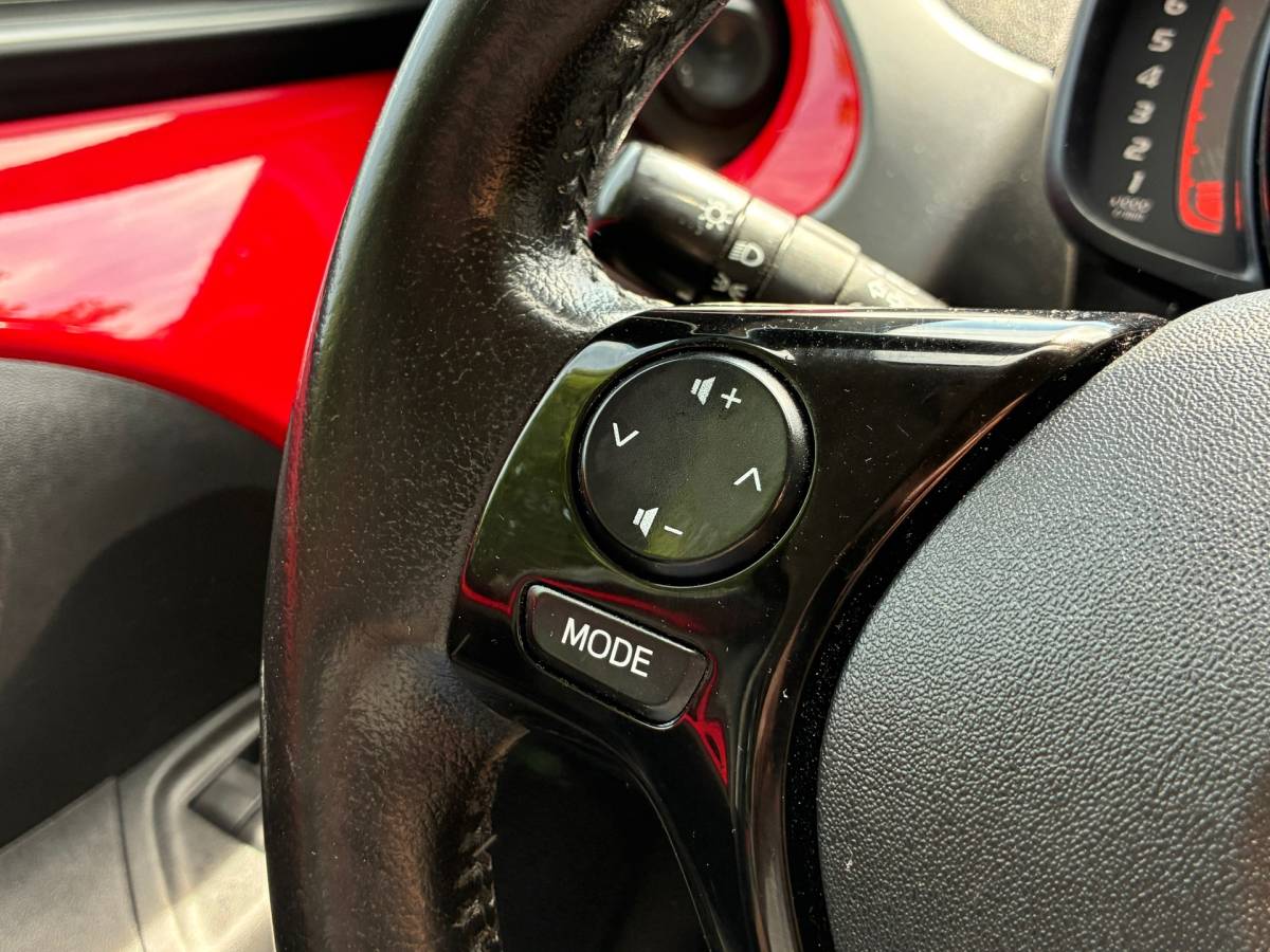 Toyota Aygo Toyota Aygo 1.0 VVT-i x-cite | Navi + Airco + Bluetooth nu €6.975,-!!