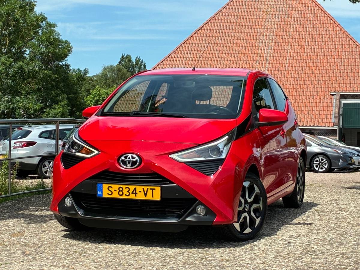 Toyota Aygo Toyota Aygo 1.0 VVT-i x-cite | Navi + Airco + Bluetooth nu €6.975,-!!